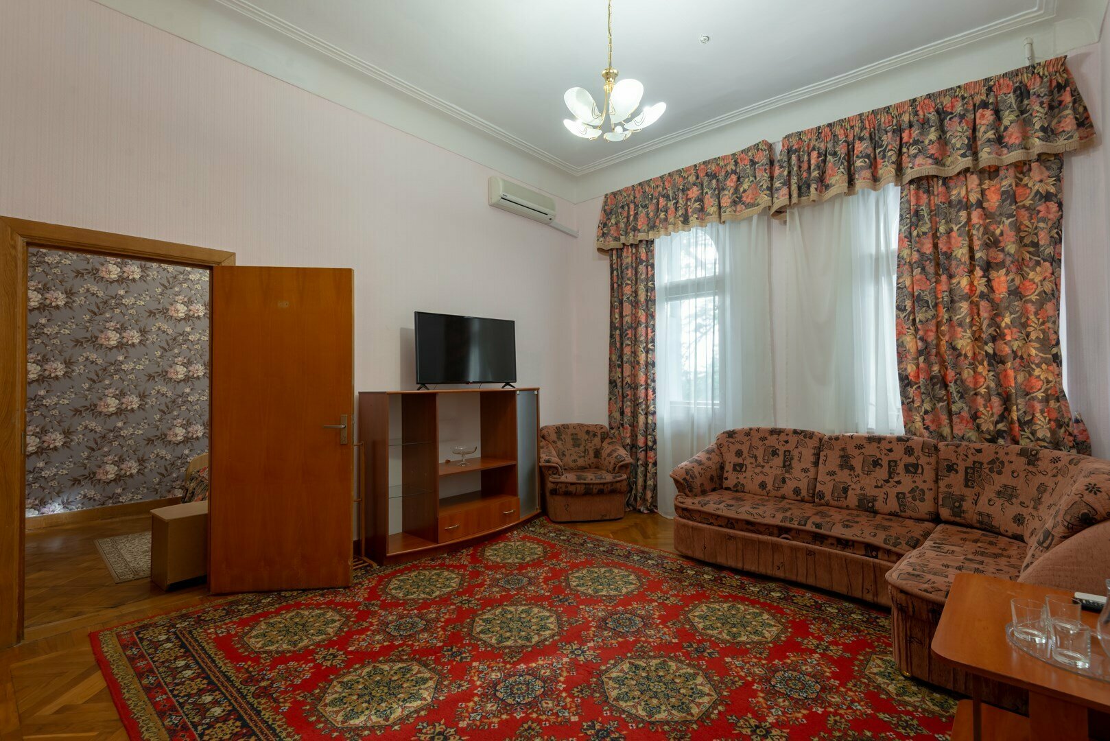 Полулюкс двухкомнатный (корпус №2)