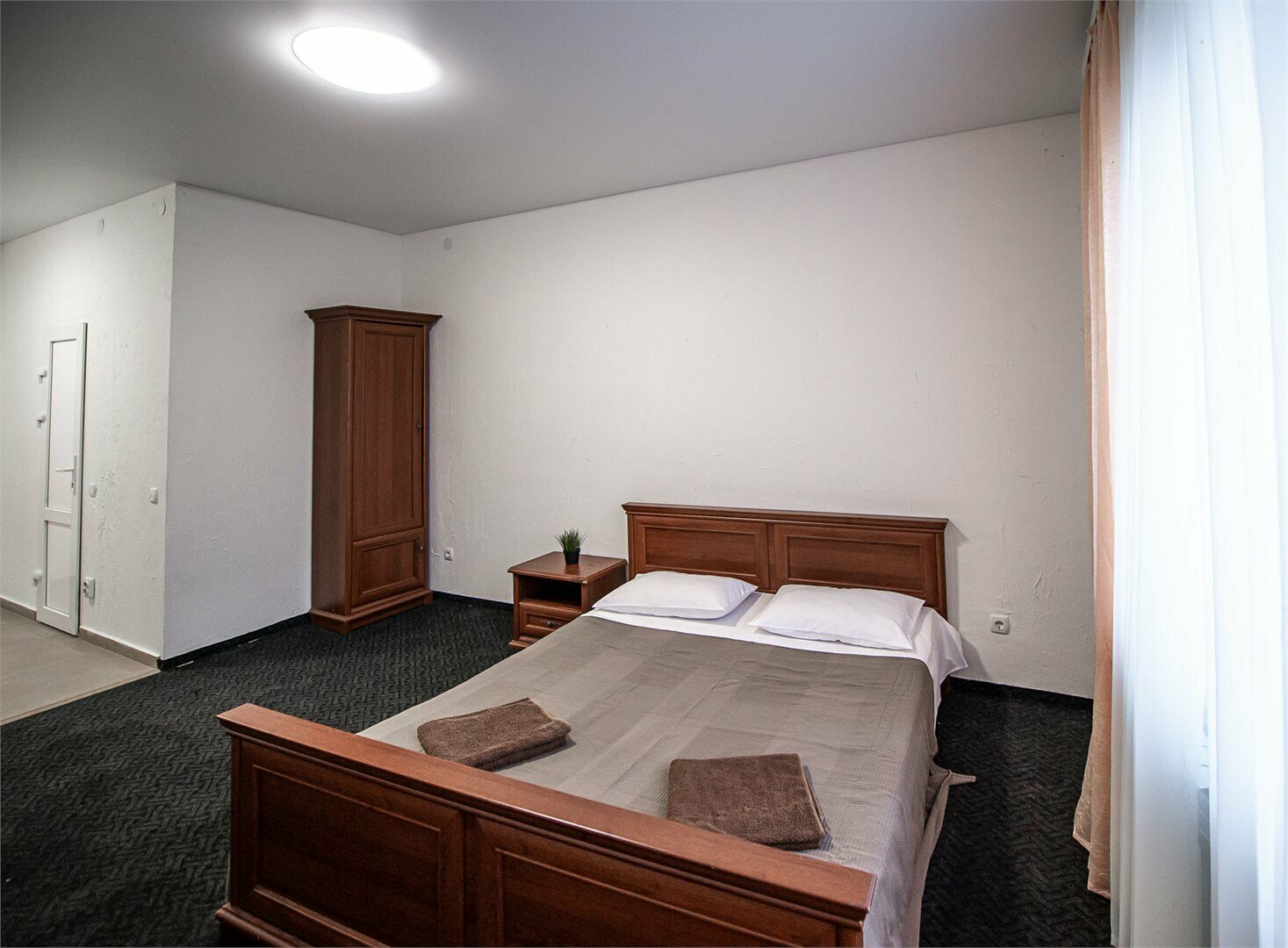 Двухместный номер с 1 кроватью 2-3 эт. без кондиционера