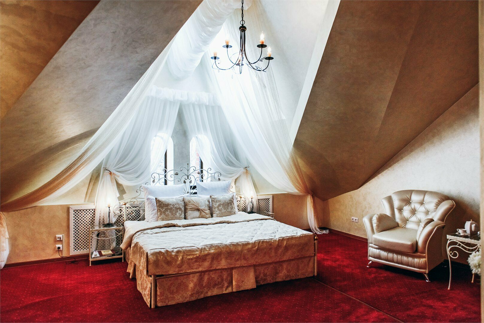 Люкс дизайнерский однокомнатный   "Будуар"