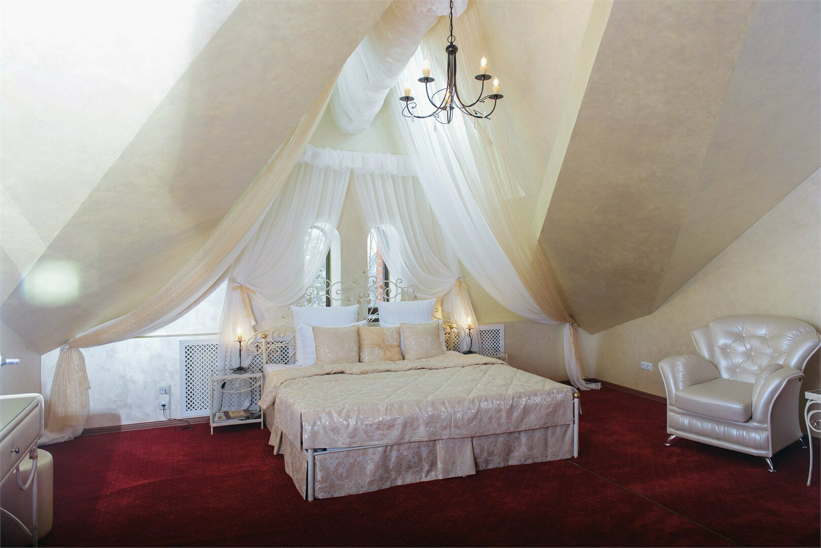 Люкс дизайнерский однокомнатный   "Будуар"