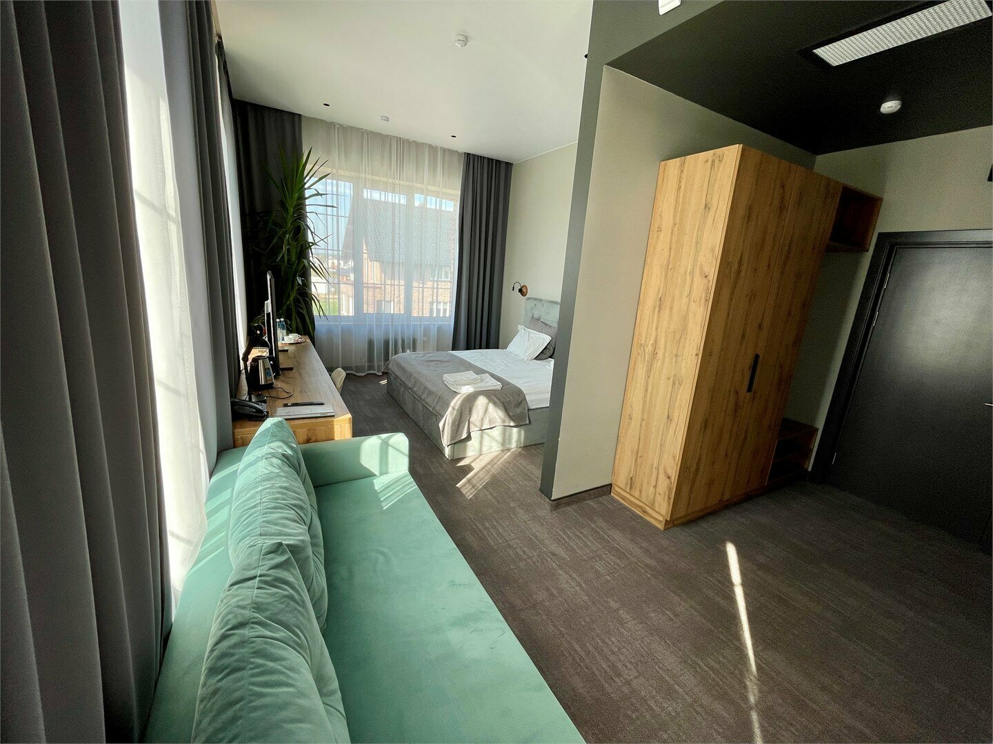 Люкс с террасой 2-местный + 2 дополнительных места