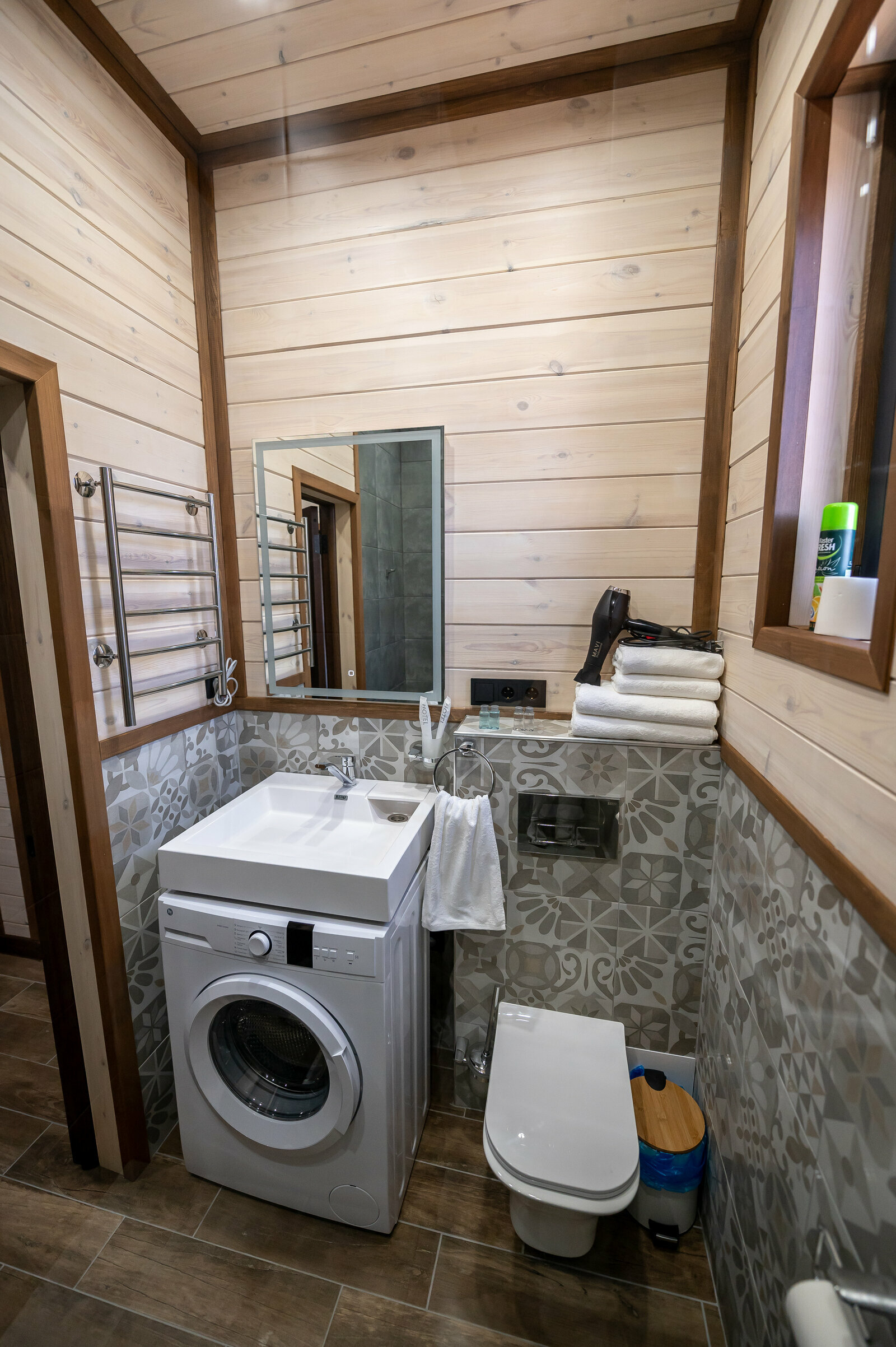 Дом с террасой, навесом, мангалом, чаном (оплачивается отдельно), панорама на горы, бассейн включен в стоимость проживания