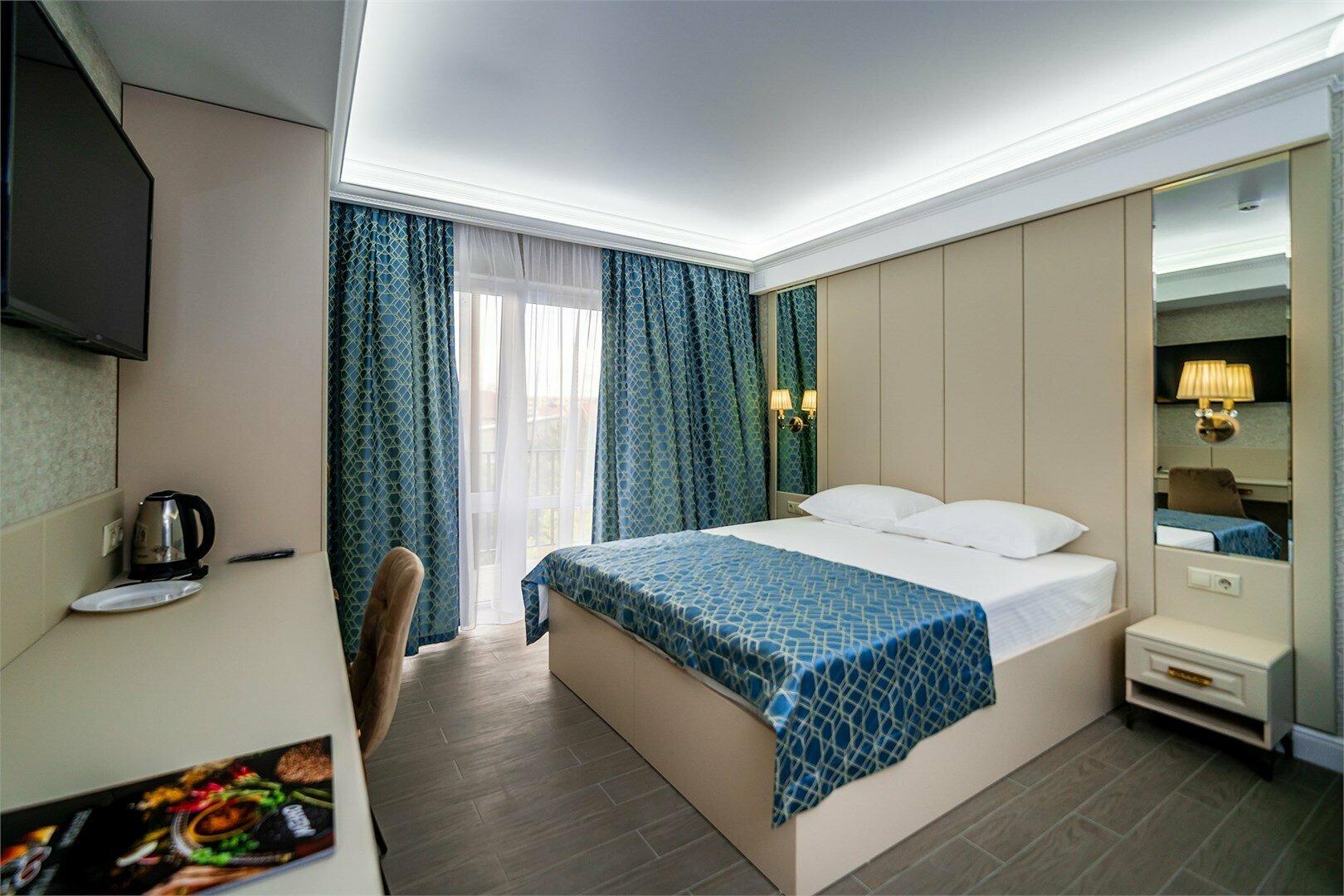 Улучшенный Делюкс с балконом