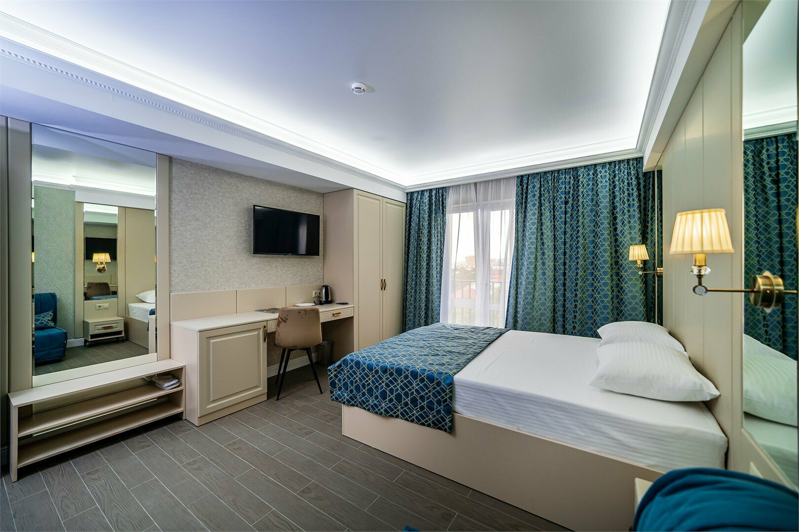 Улучшенный Делюкс с балконом