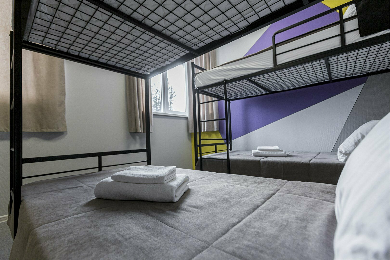 Кровать в общем номере с 4 кроватями