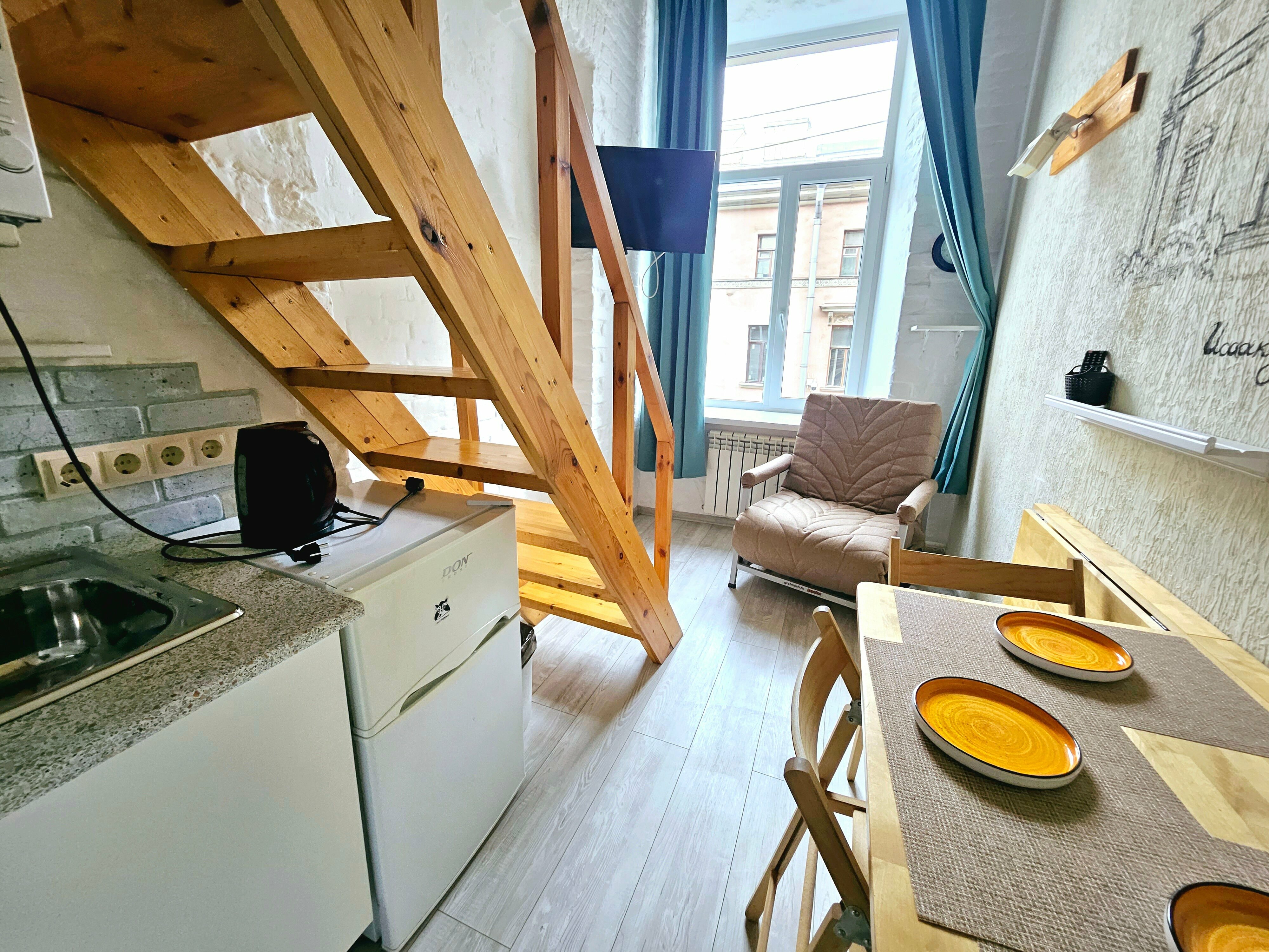 Двухуровневая студия для 3 гостей у Невского проспекта