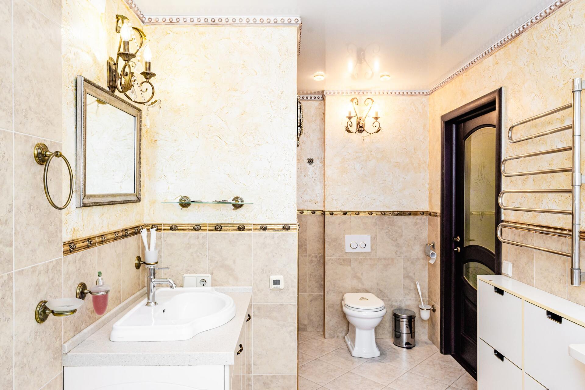 Четырехместный номер с ванной комнатой