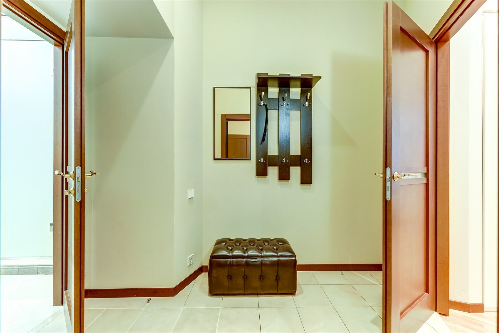 Апартаменты Лайт на Караванной