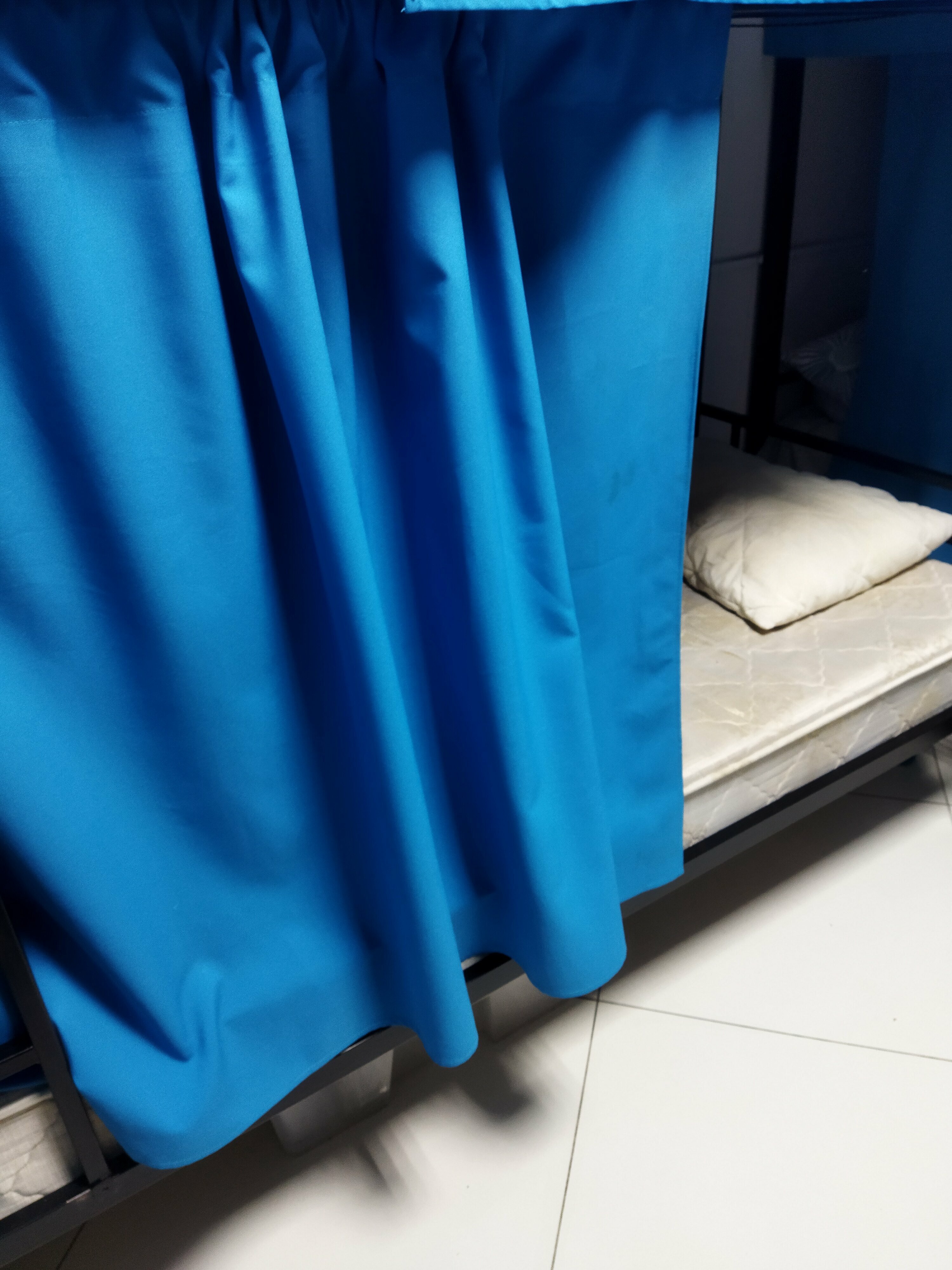 Кровать в общем 8-местном номере