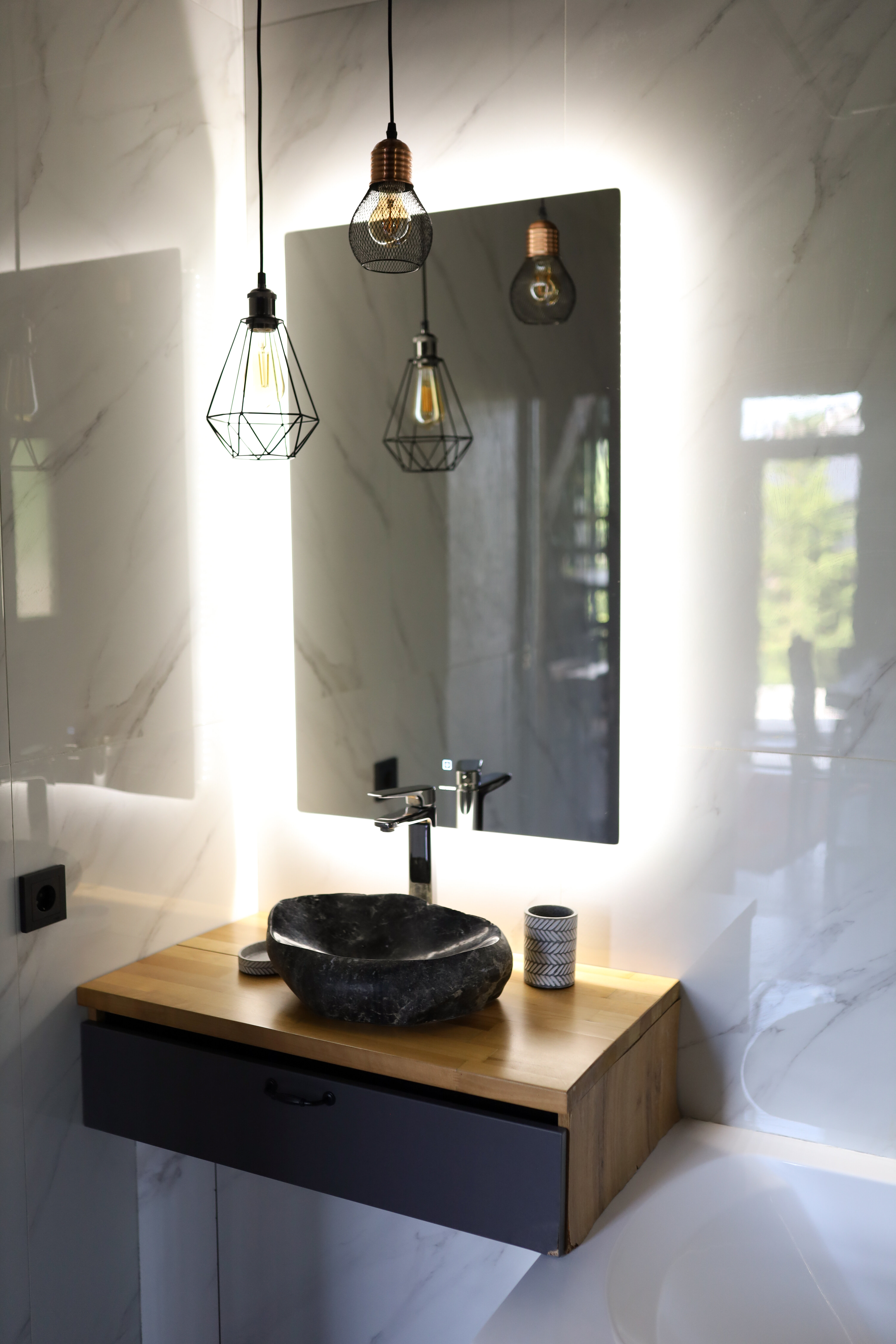 Дом Барн Хаус чёрный 85м2 с уникальным дизайном и тремя изолированными комнатами