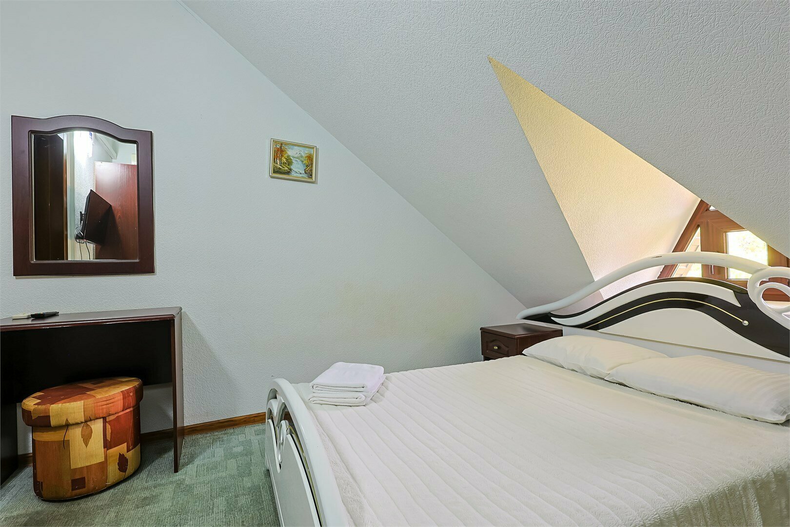 Стандарт 2-х местный на мансарде