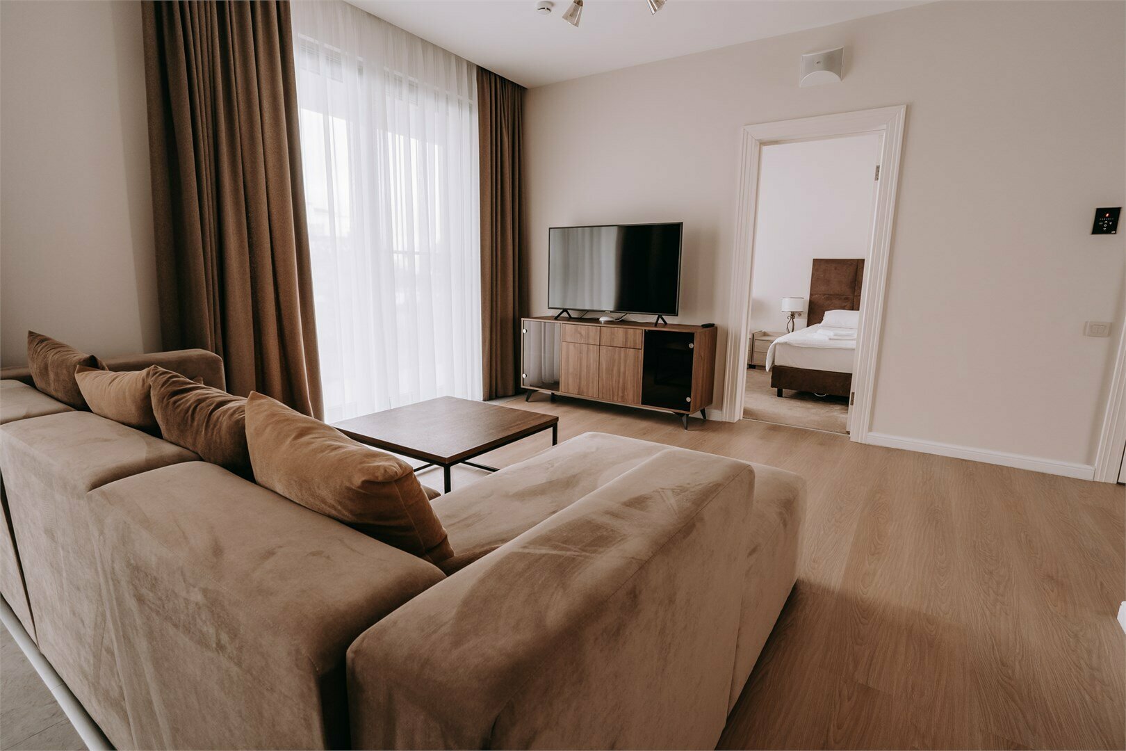 Апартаменты трехкомнатные улучшенные