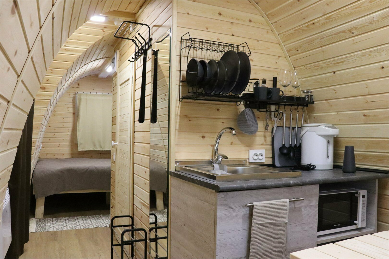 Рорбу (домик рыбака) на берегу р.Янисйоки, ул.Советская, 11