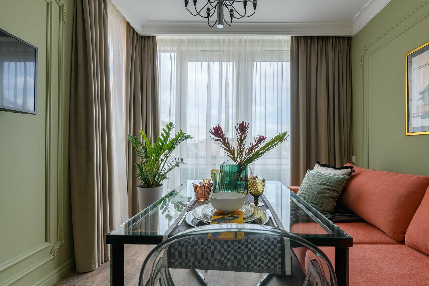 "Литта" 40 кв.м с отдельней спальней с кондиционером