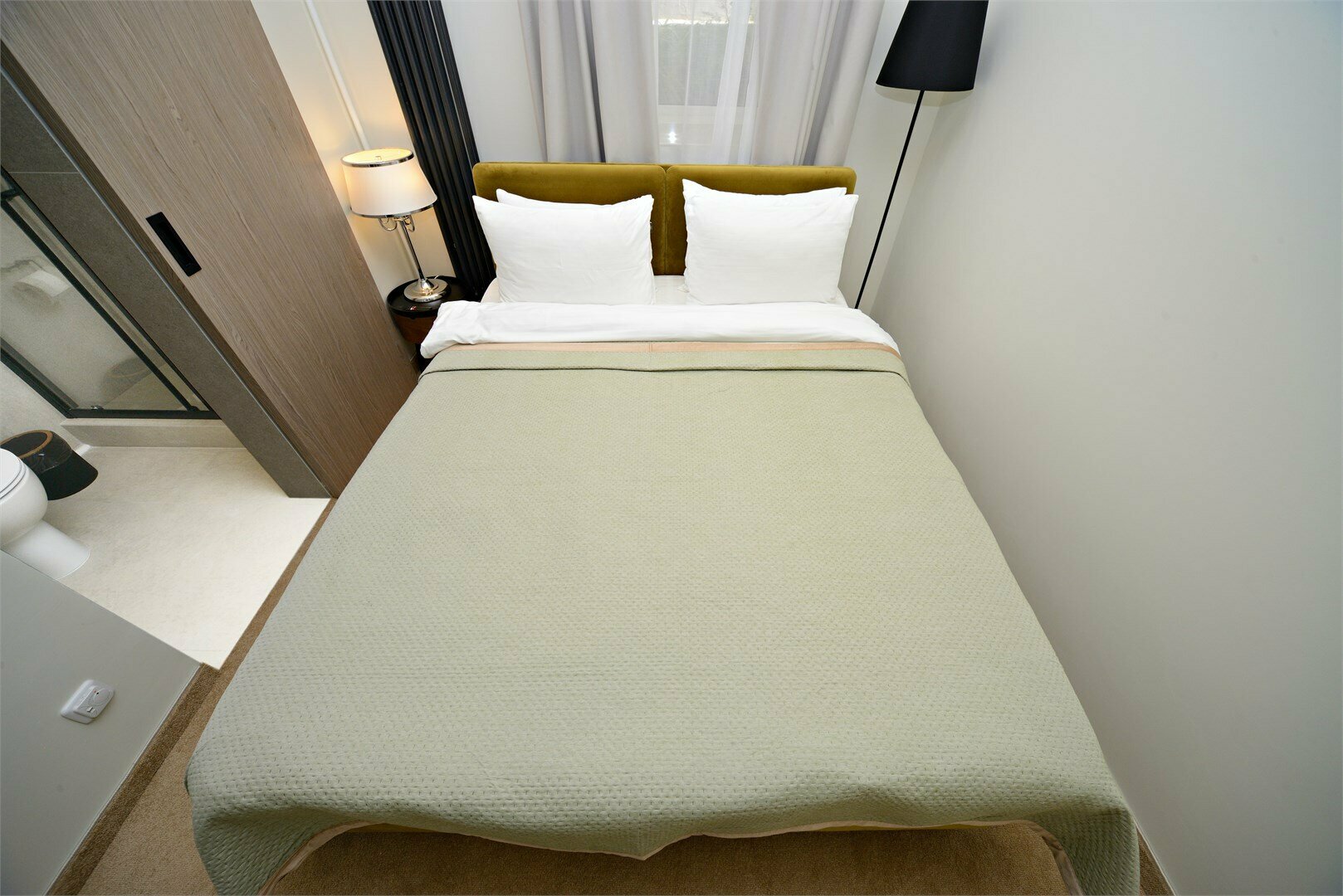 Комфорт с большой двуспальной кроватью