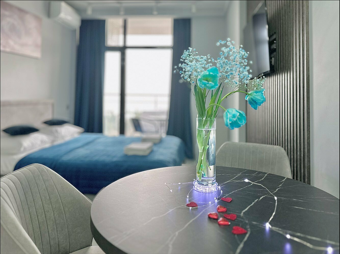 Дизайнерская студия LS-BLUE CURACAO горько-сладкий вкус  лета в Алуште - вид на море с 3 этажа