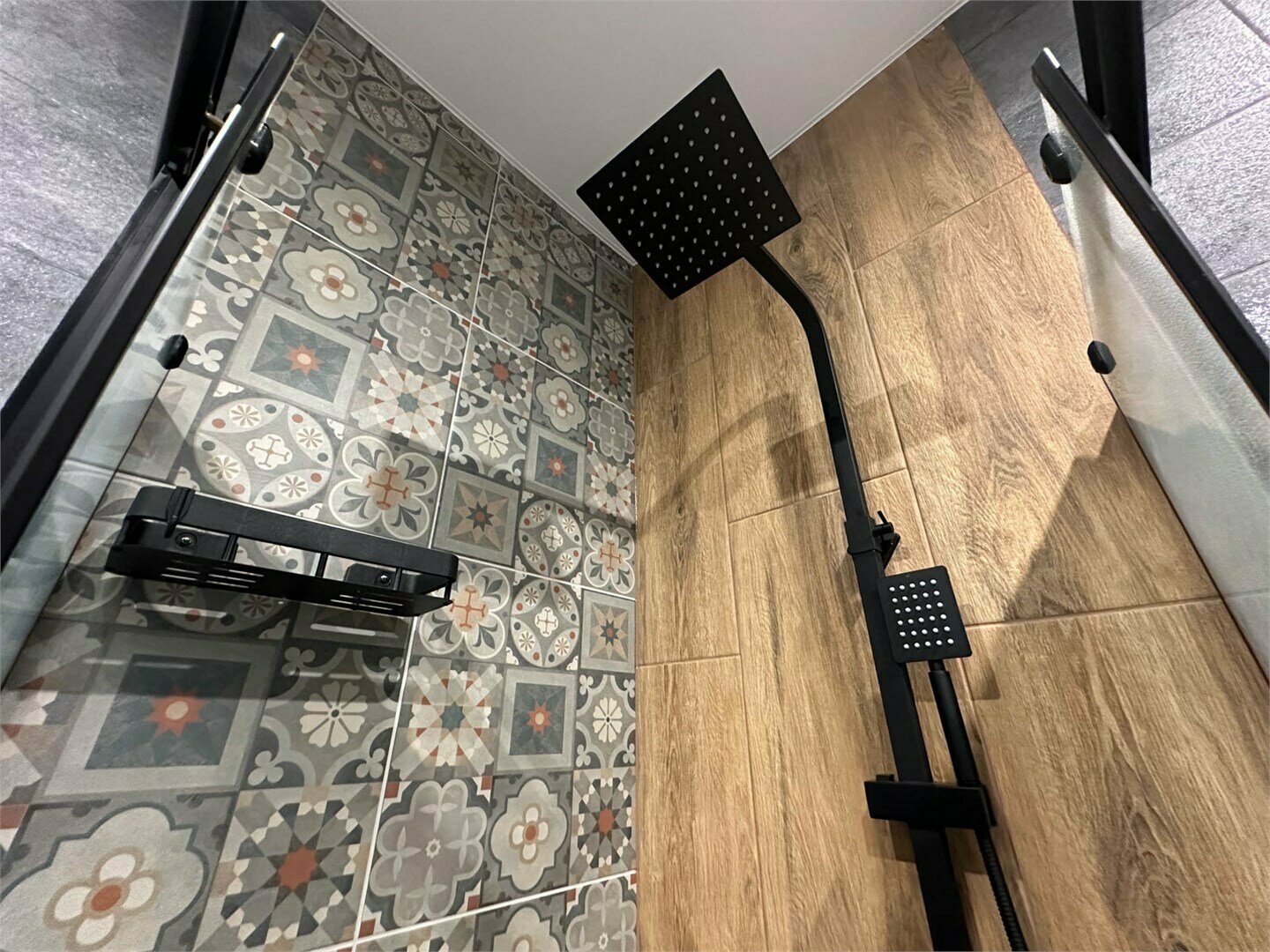 Дизайнерская студия LS-RELAX TIME время для отдыха в Алуште - вид на море и горы с 14 этажа