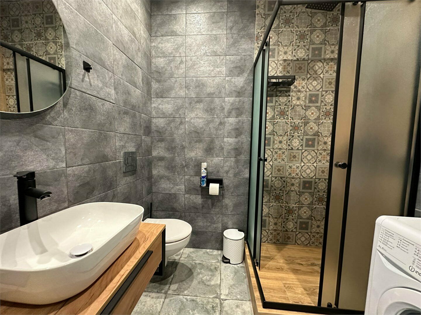 Дизайнерская студия LS-RELAX TIME время для отдыха в Алуште - вид на море и горы с 14 этажа