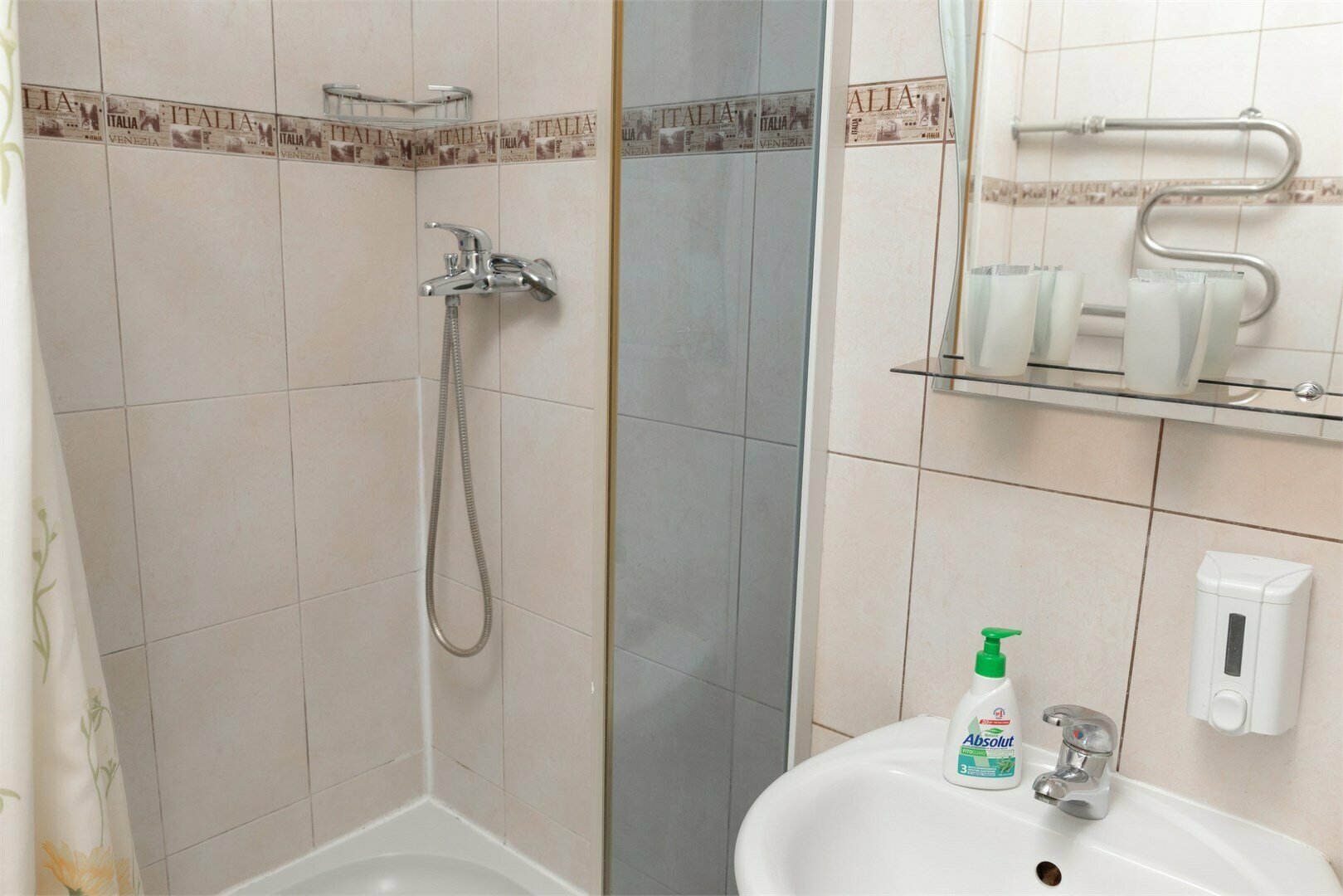 Стандарт с видом на территорию корпус у реки