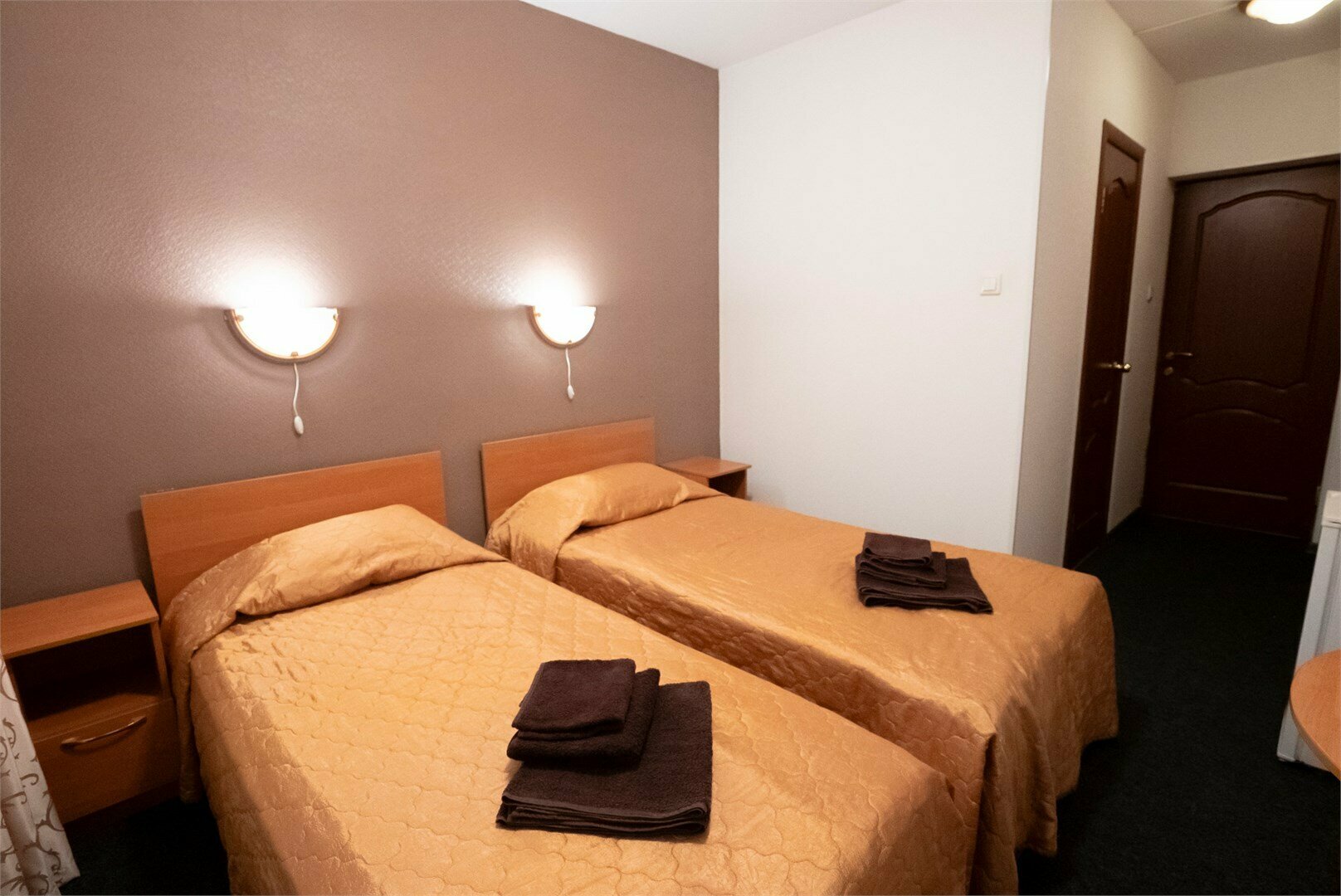 Стандарт с видом на территорию корпус у реки