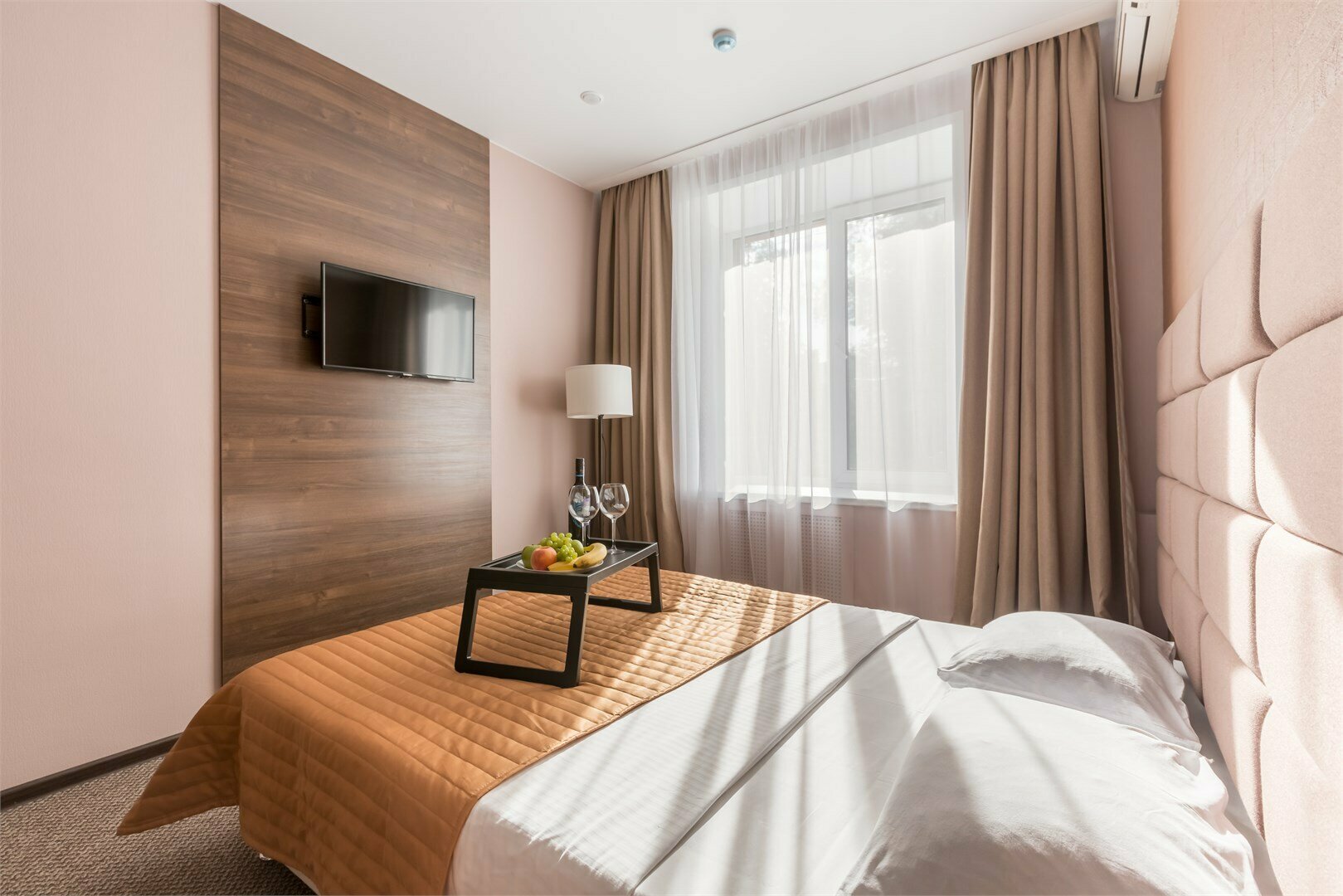 Улучшенный двухместный номер с 1 кроватью