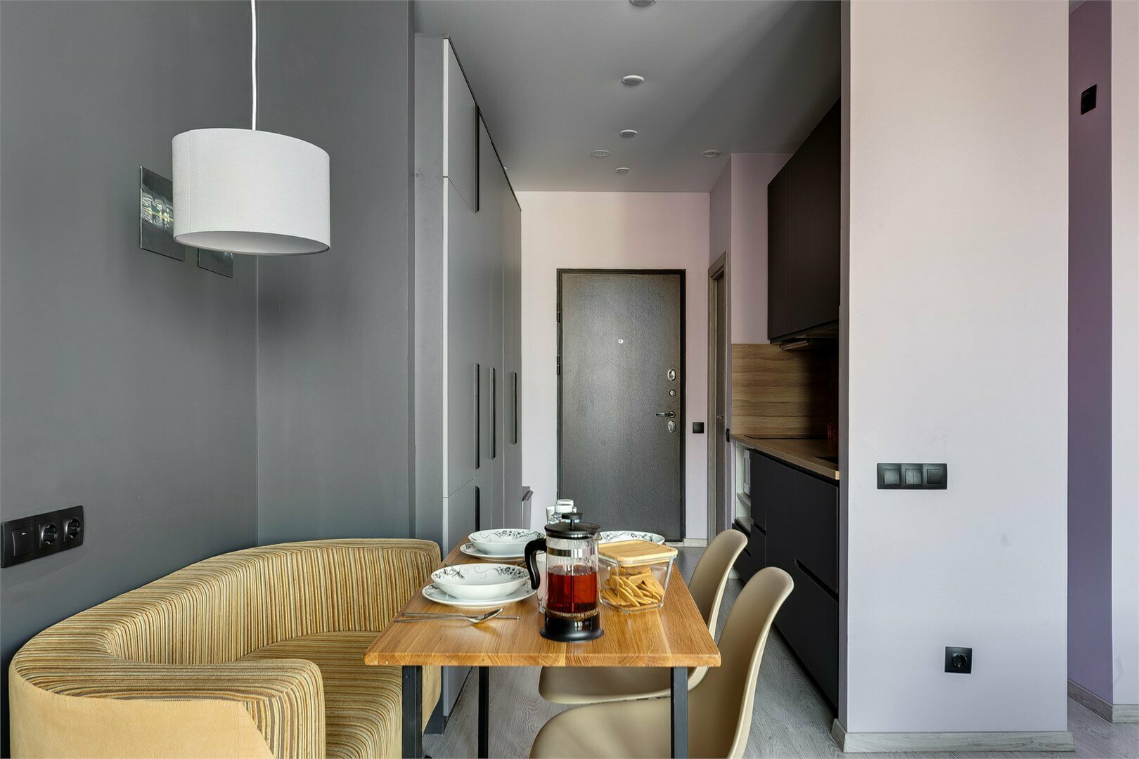 Graphite - 3х местные делюкс-апартаменты в "Савеловский-Сити" (27 этаж)