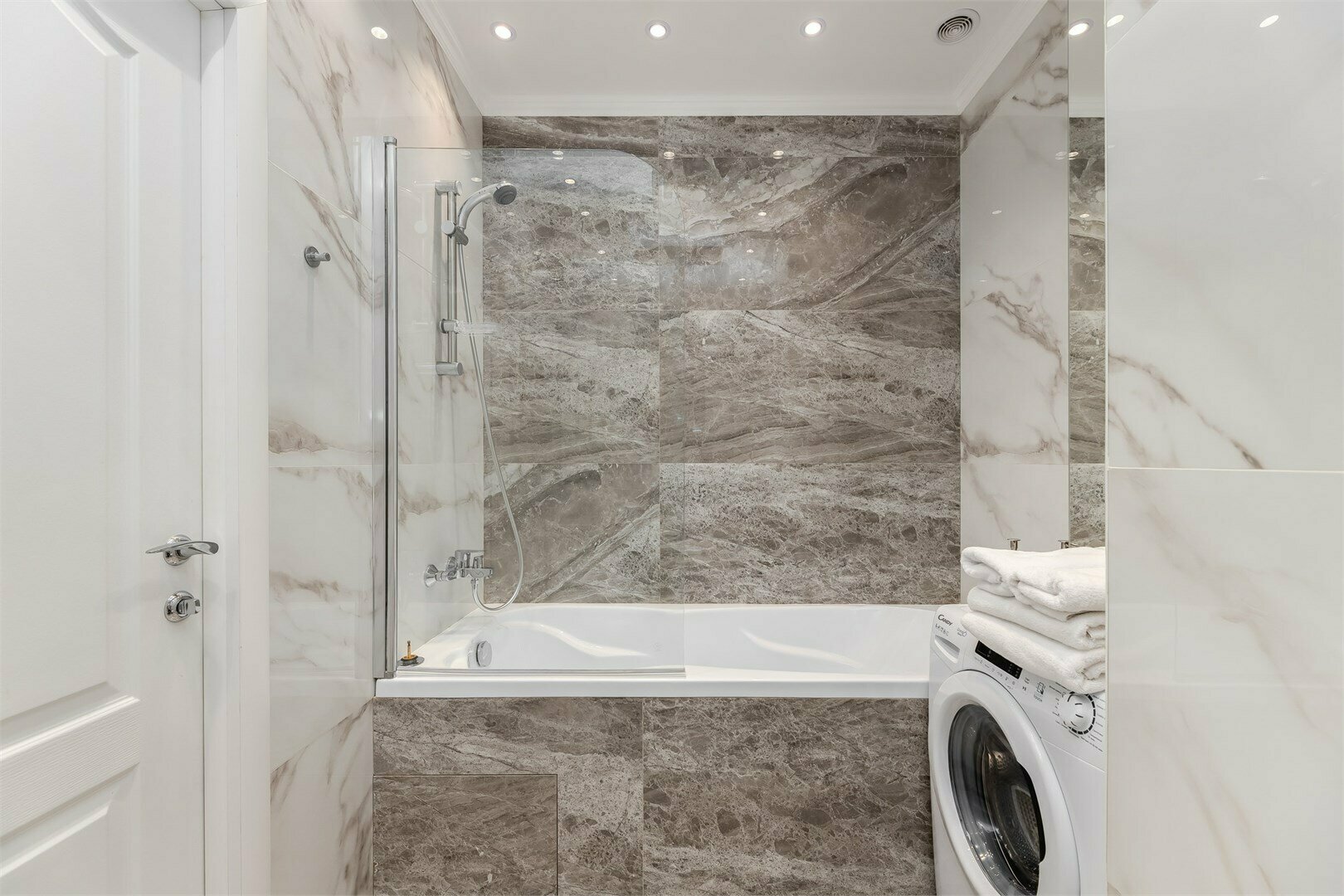 Venezia - 2х местные делюкс-апартаменты в "Савеловский-Сити" (17 этаж)