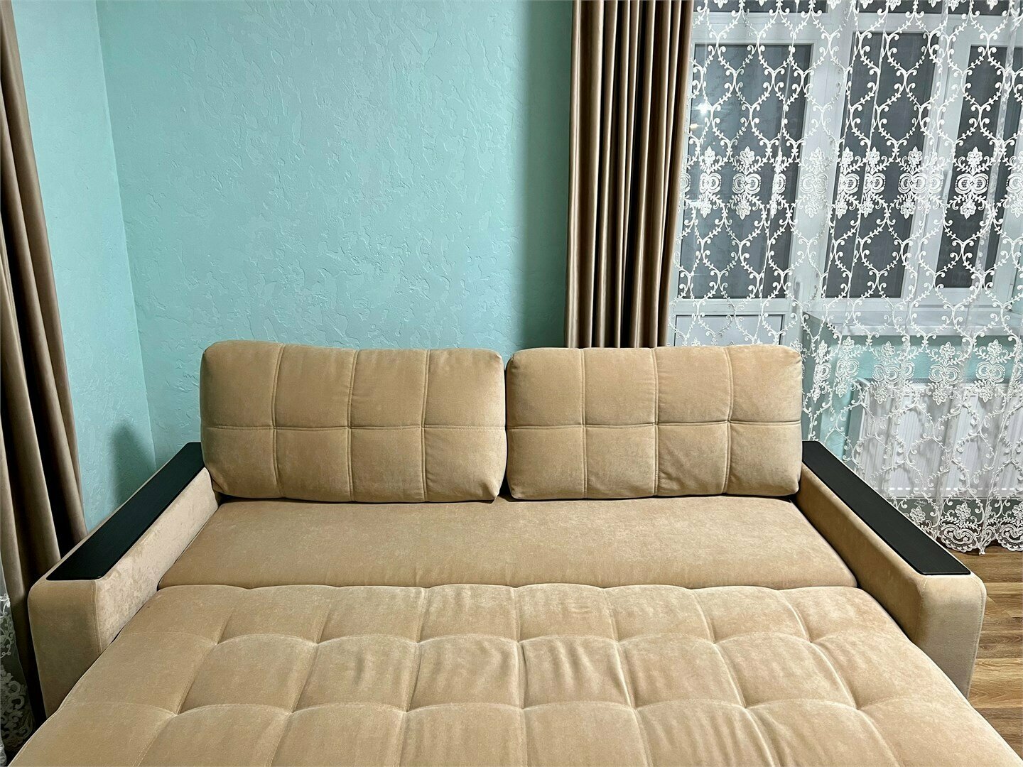 Двухкомнатный четырехместный улучшенный номер с балконом