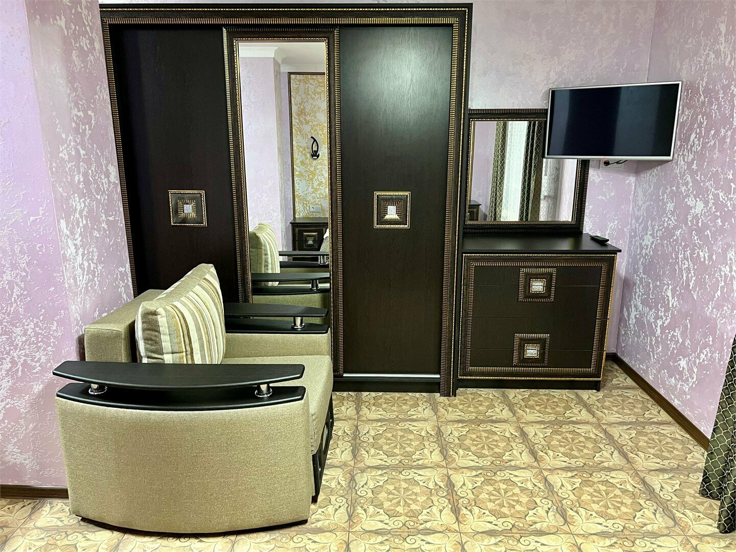 Четырехместная студия