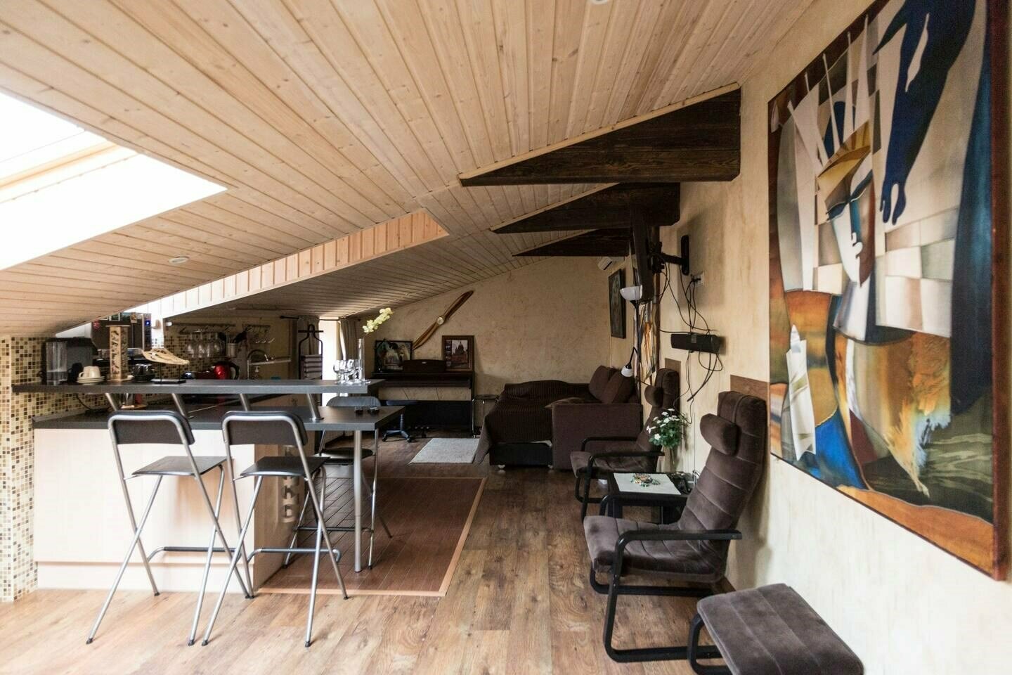 Апартаменты в мансарде