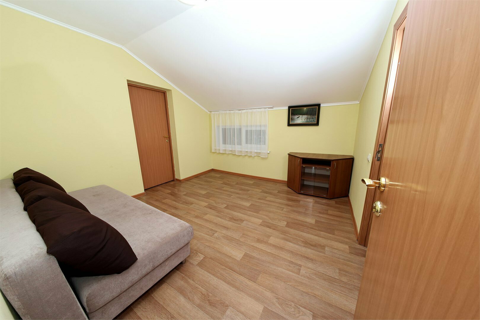 Дом в лесу* (Заезд в 14-00, выезд в 12-00)