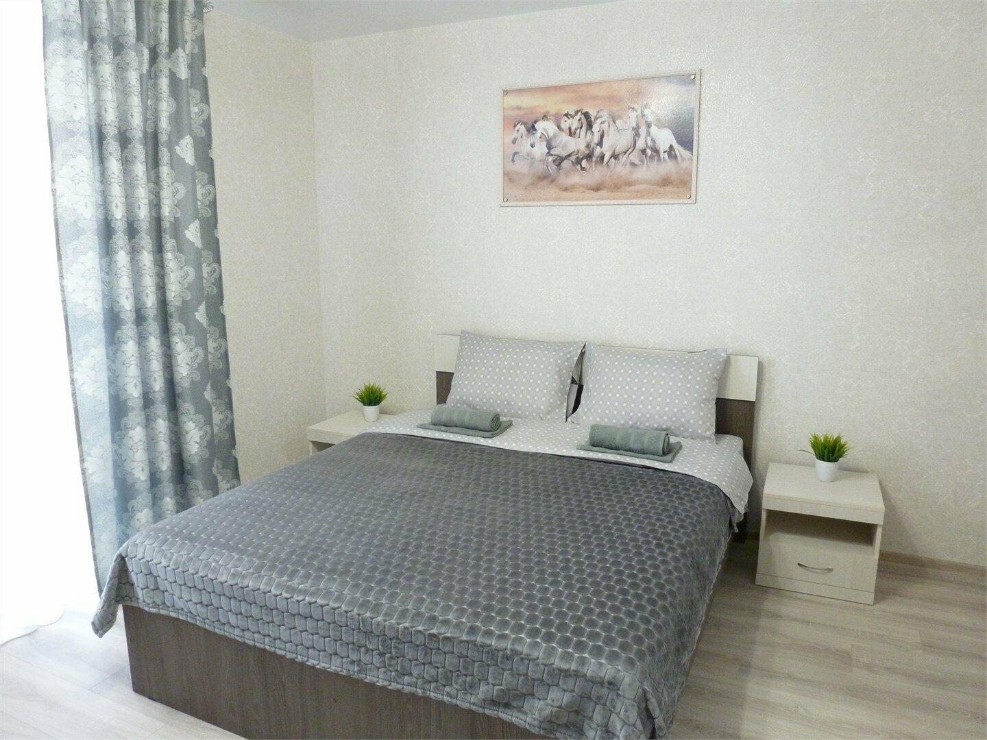 УЛУЧШЕННЫЙ КОМФОРТ  с  кроватью  размером Queen Size