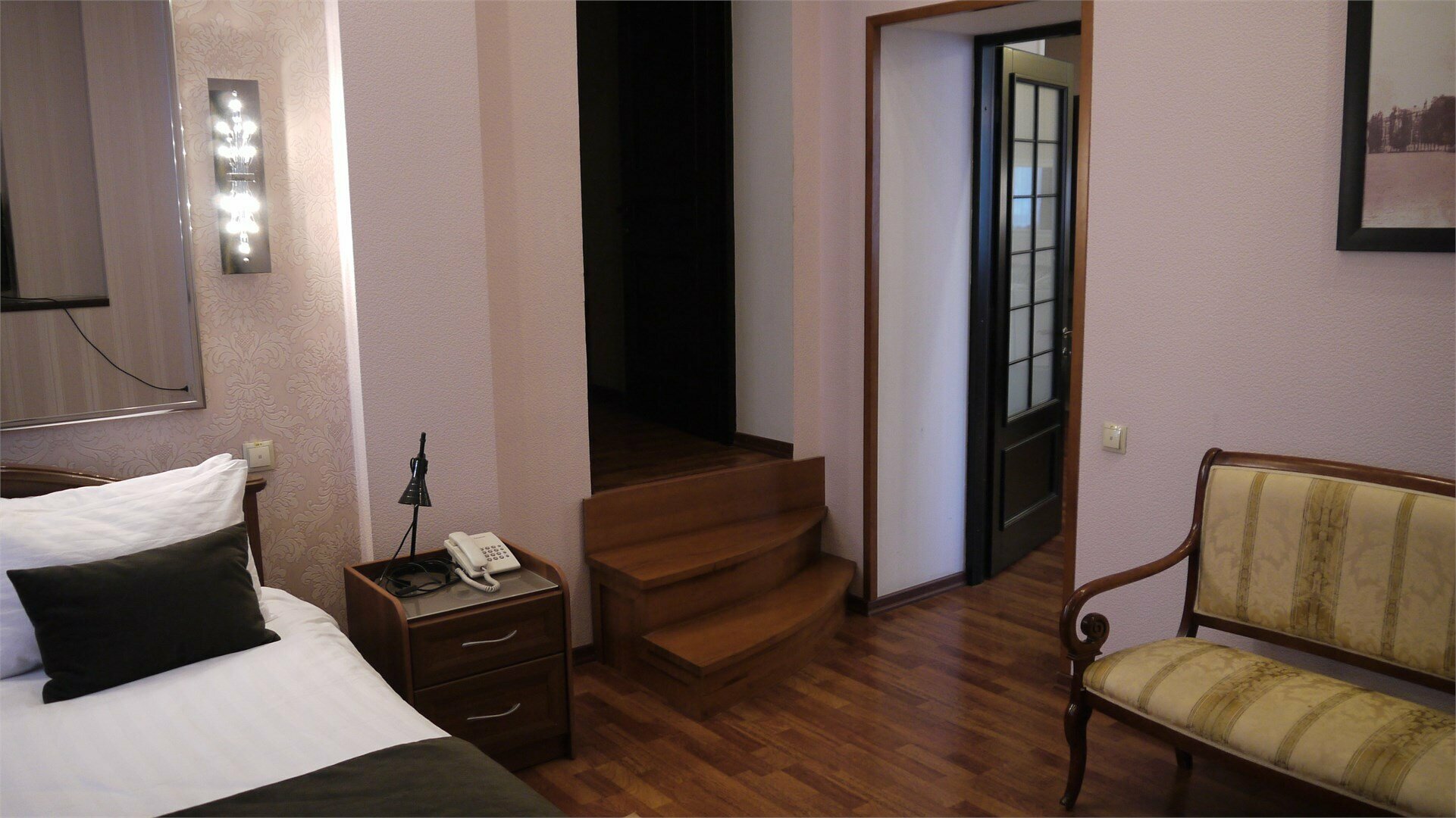 Люкс с 2 спальнями (семейный)