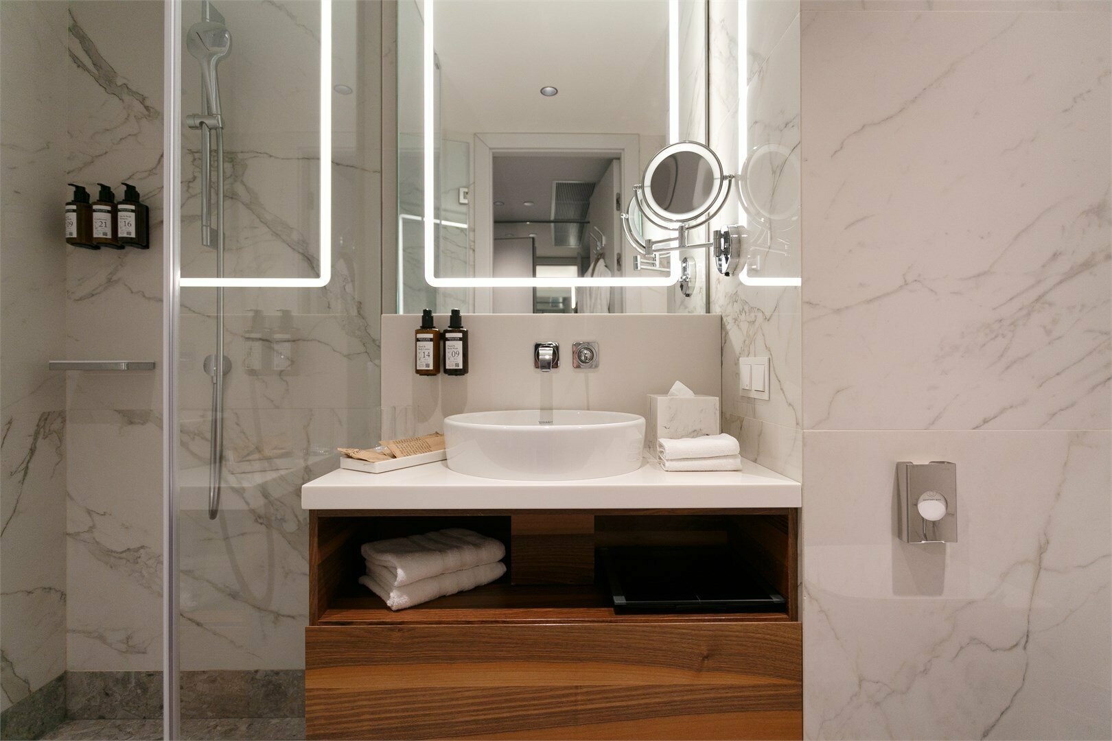 Номер Deluxe, с видом на город - с 2 односпальными кроватями