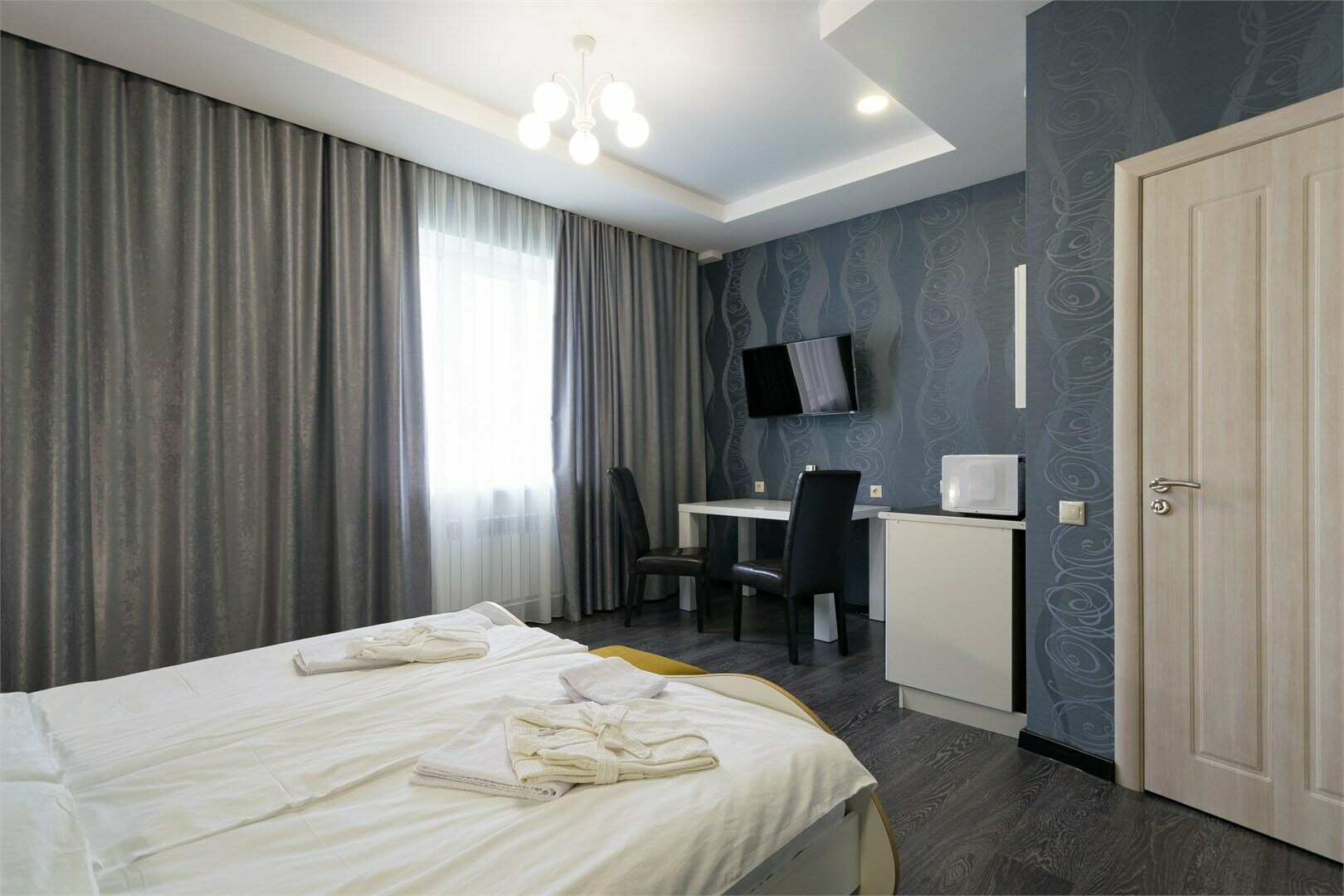 205 - Апартаменты Делюкс с кухней, с 1 кроватью размера "king-size", бесплатная стоянка