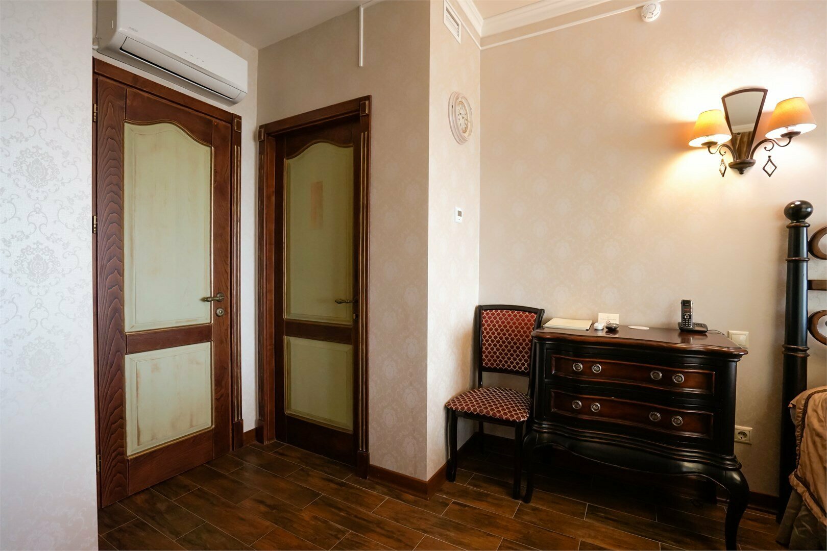 Улучшенный двухместный номер Делюкс с 1 кроватью или 2 отдельными кроватями