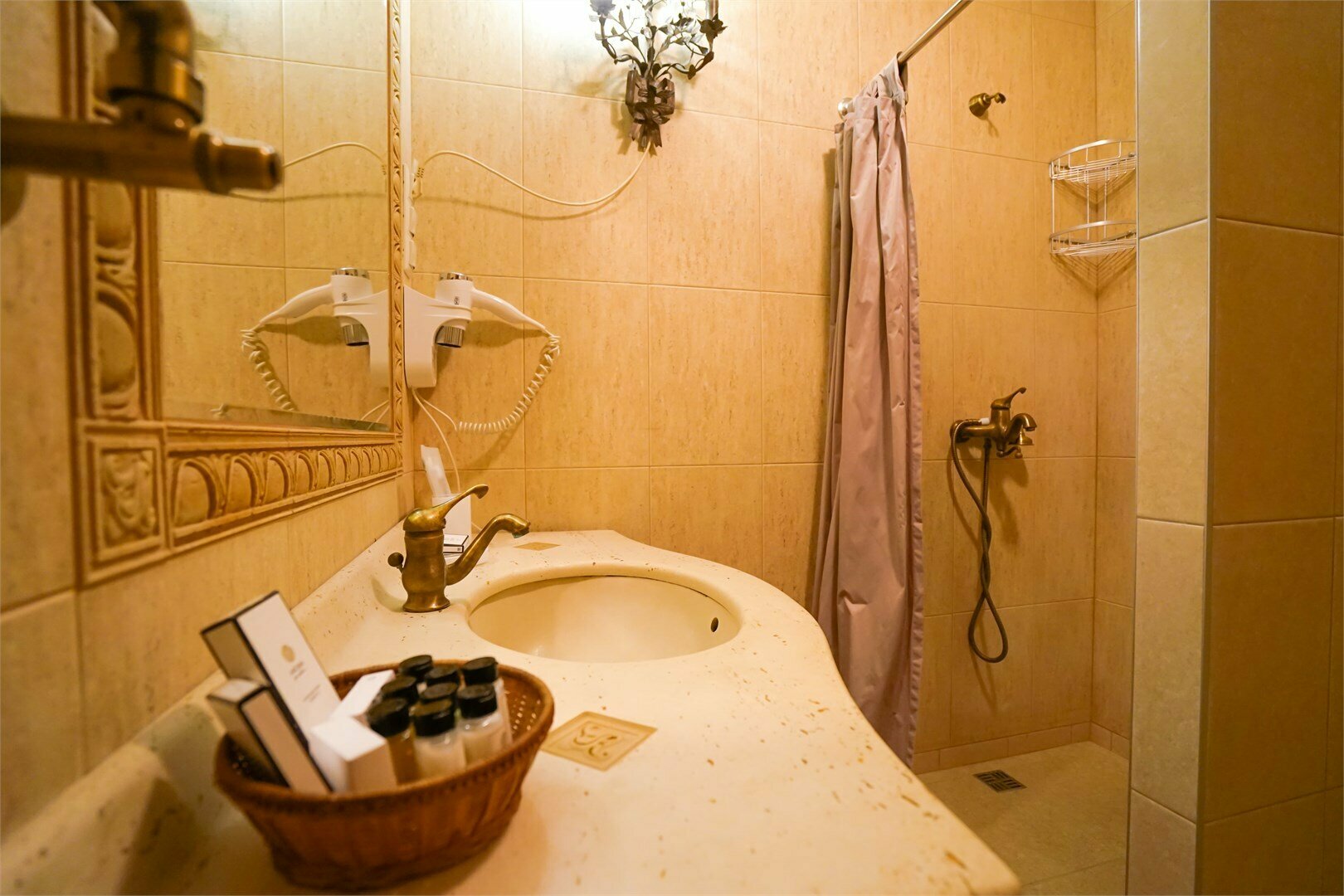 Улучшенный двухместный номер Делюкс с 1 кроватью или 2 отдельными кроватями