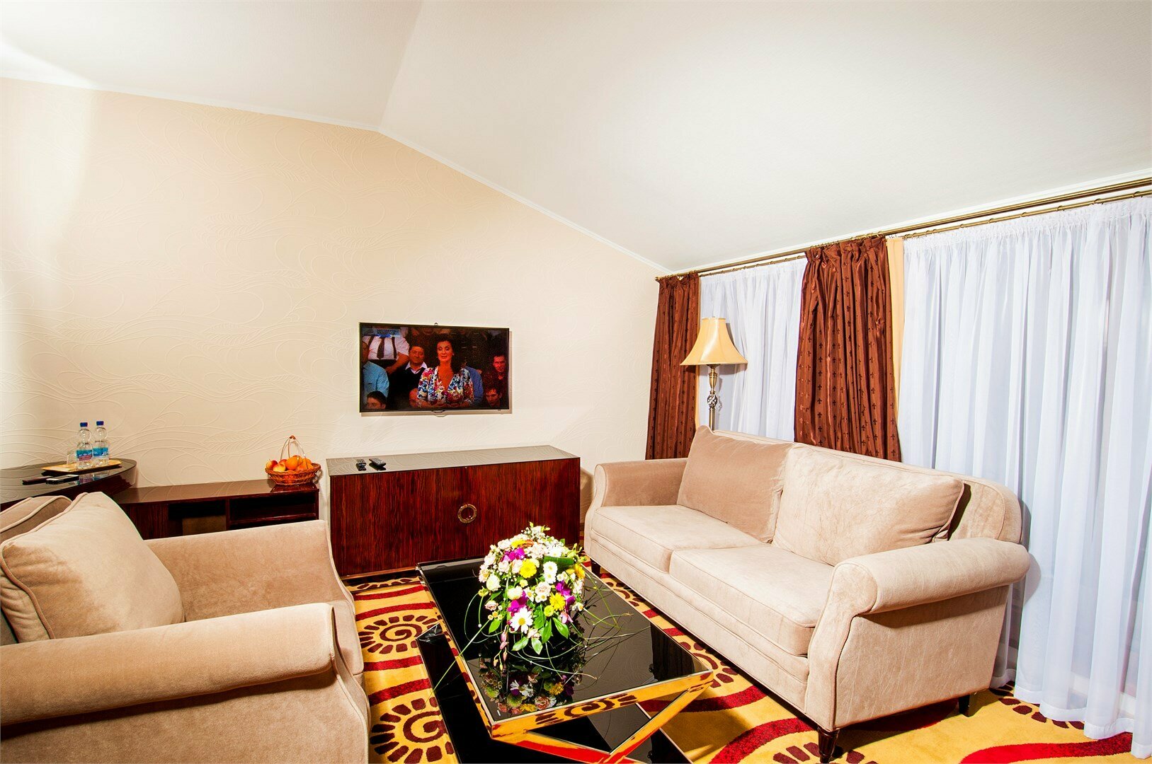 Джуниор Сьют