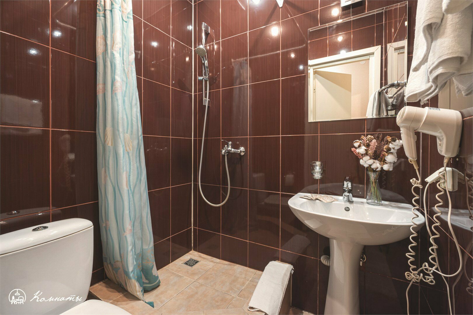 Стандартная комната с двумя кроватями