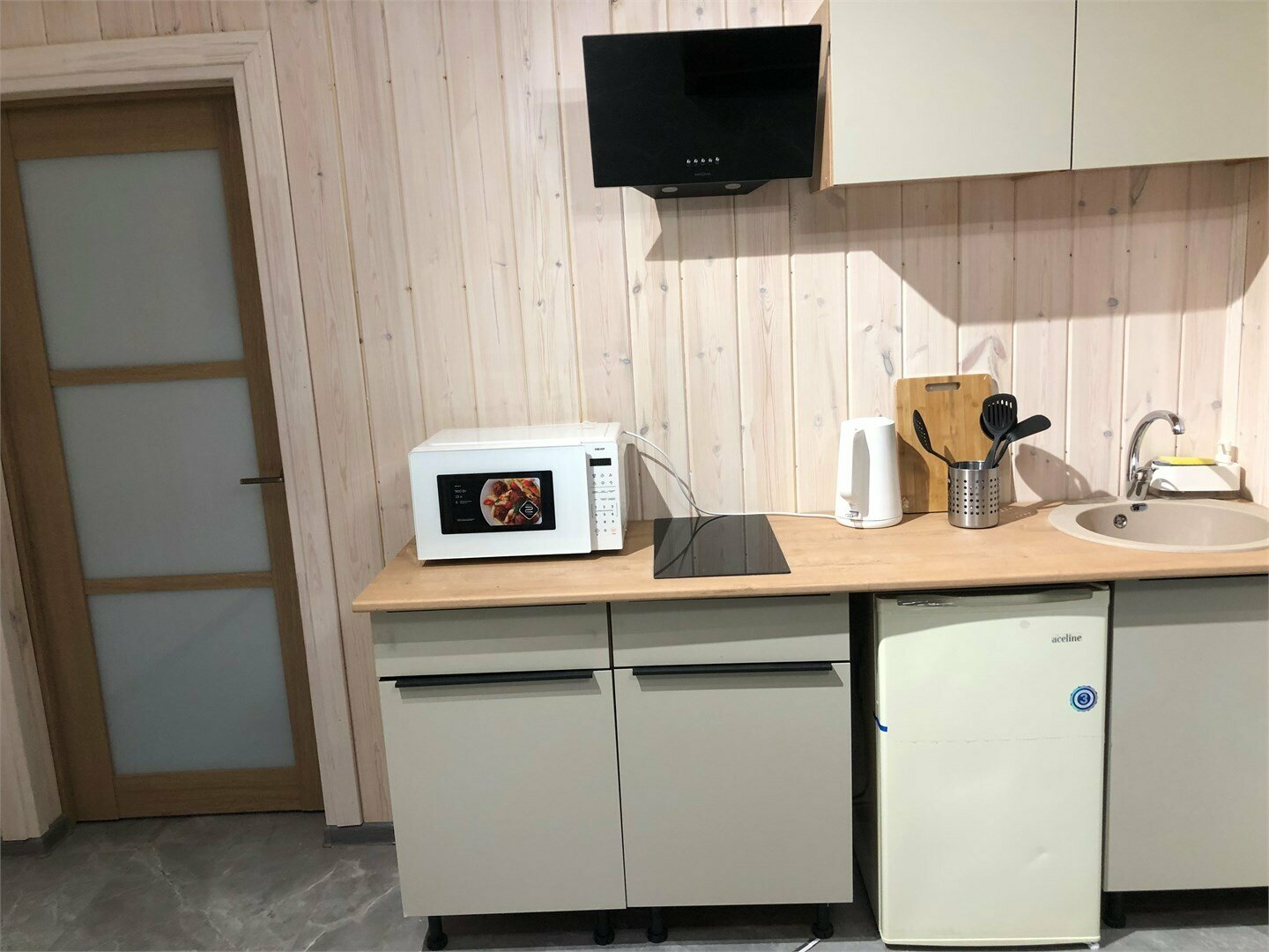 ВИП ДОМ С ЛЕТНИМ БАССЕЙНОМ