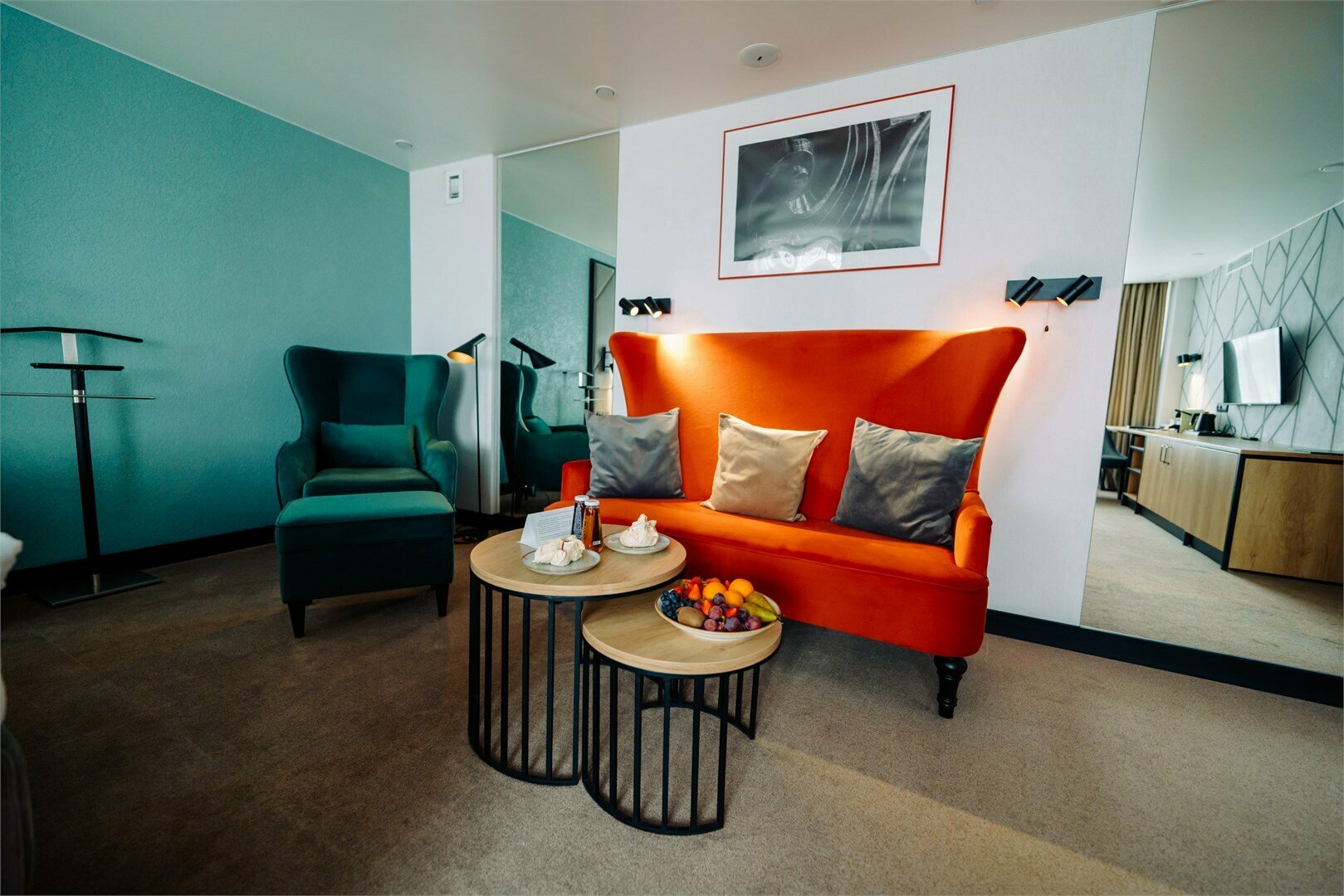 Номер-студия с кроватью размера «king-size»