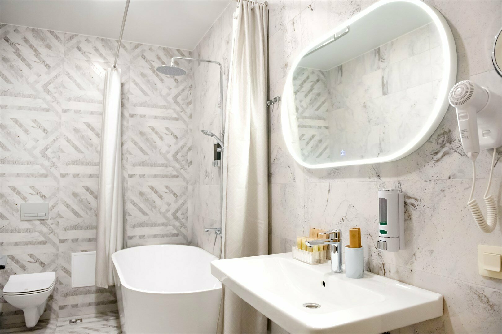 Джуниор Сюит "Плюс"