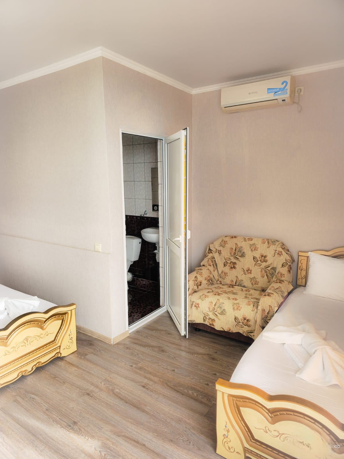 3. Трёхместный комфорт видовой с балконом и доп.местом