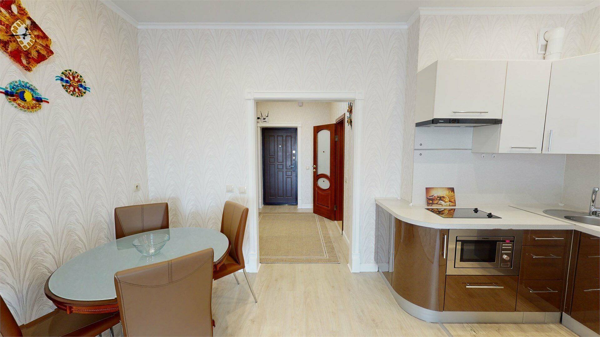 Апартаменты-студио с балконом для четверых