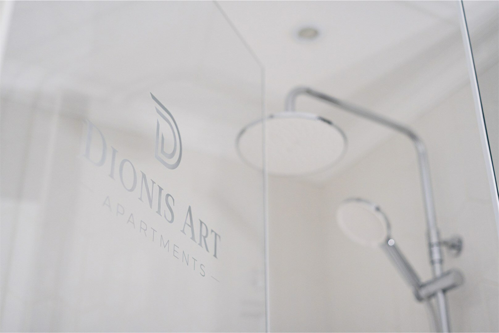 Роял Делюкс