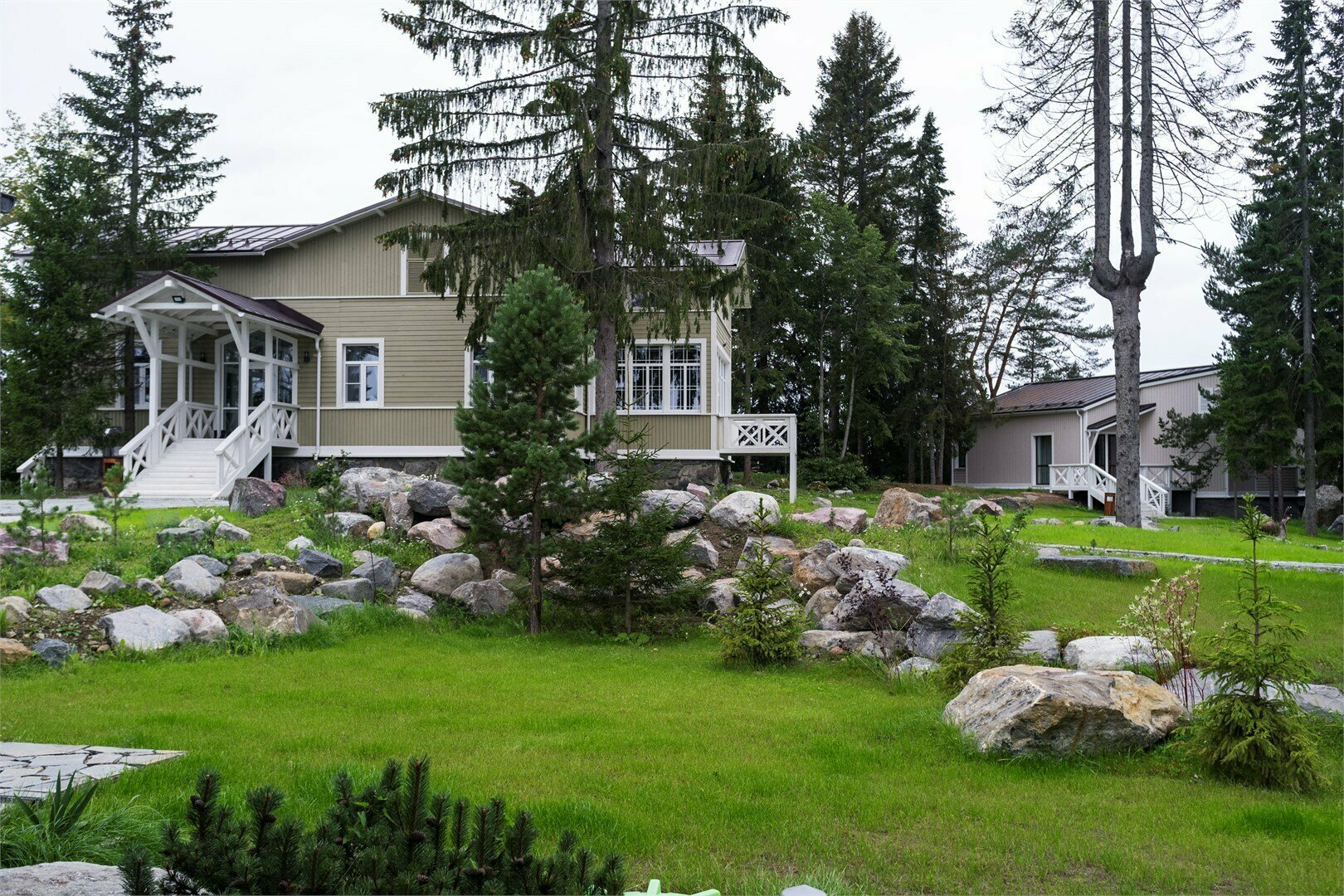 Коттедж №5 с камином, библиотекой, сауной и 3 спальнями