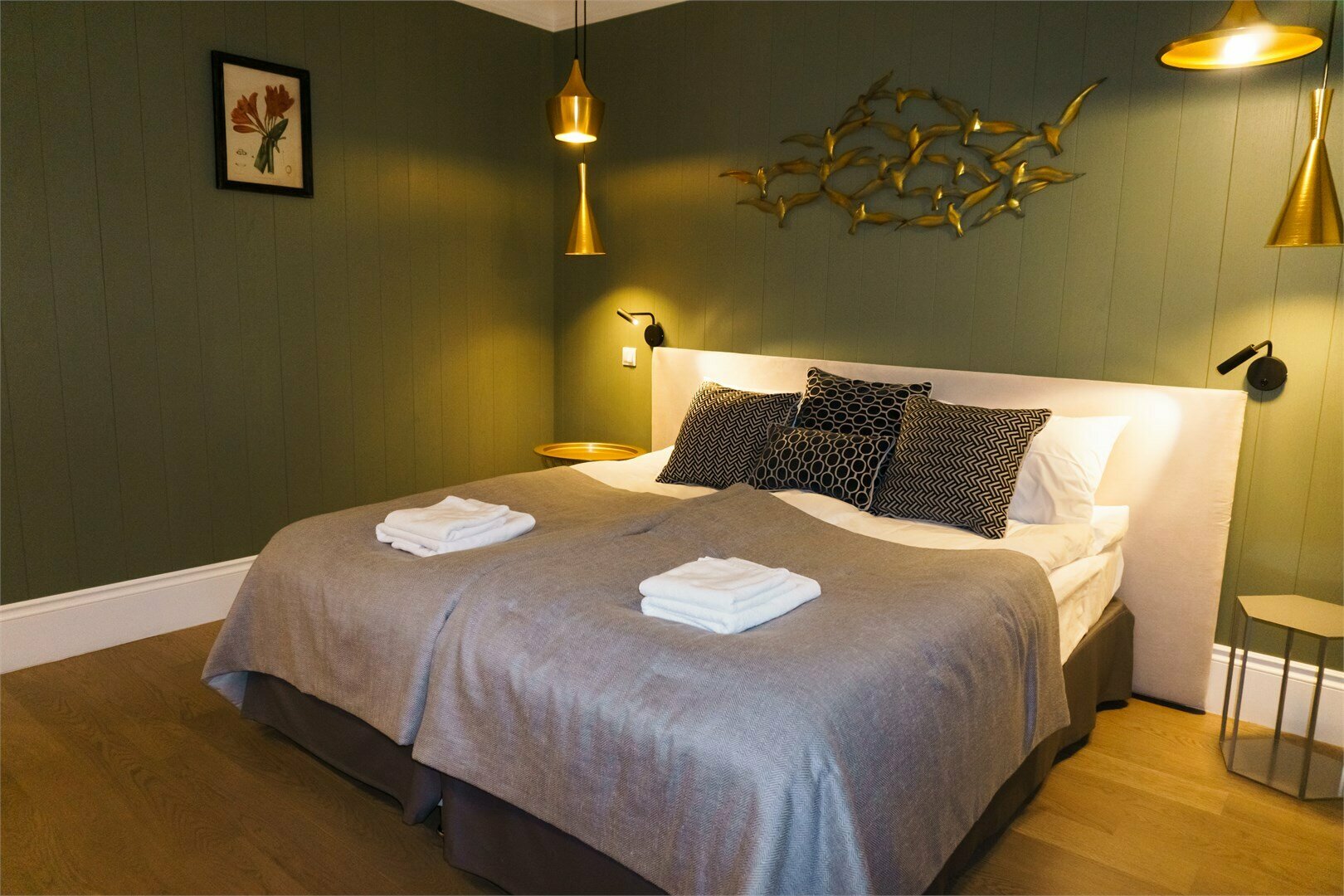 Коттедж №3 с камином, сауной и 2 спальнями