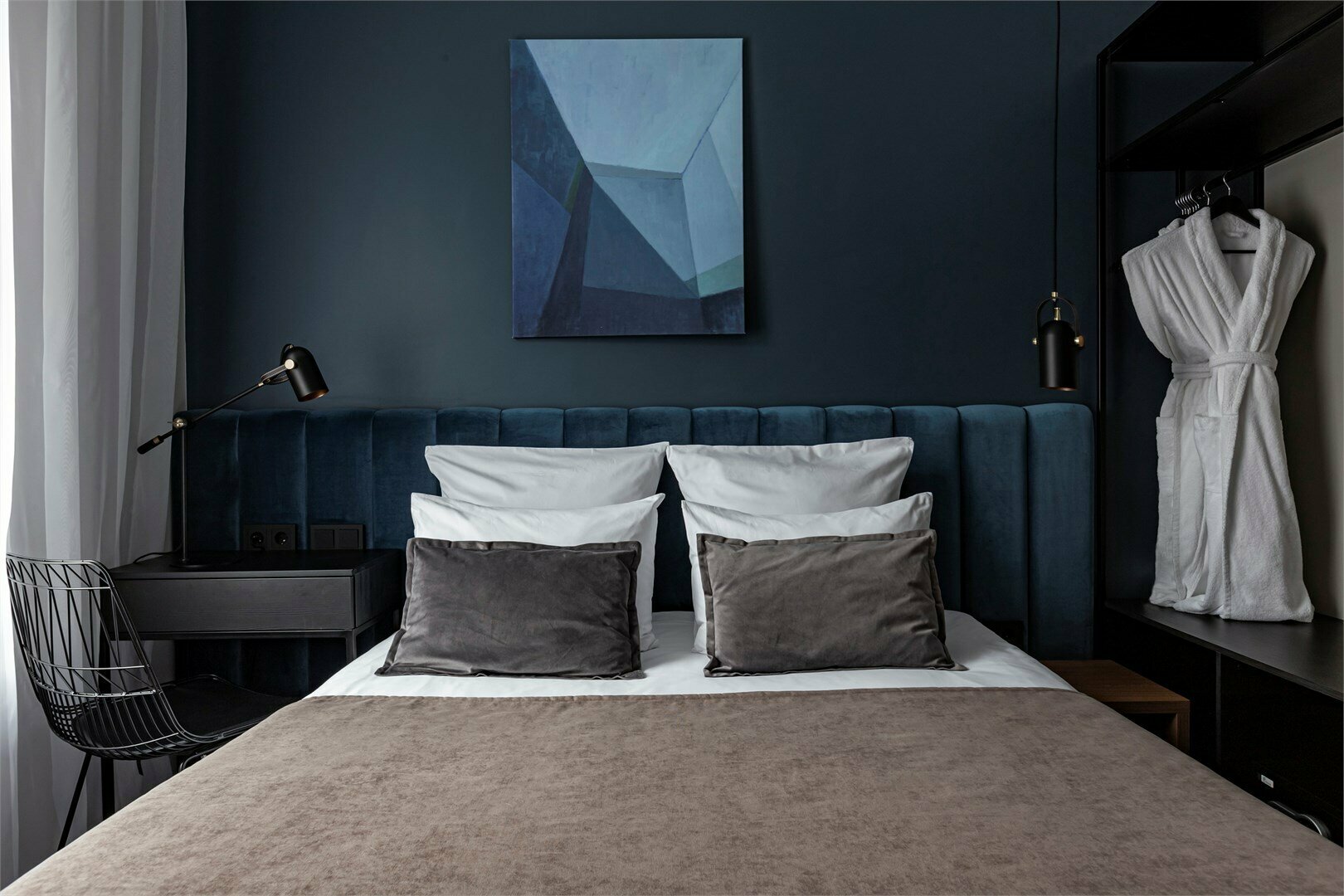 Стандартный номер с одной большой кроватью