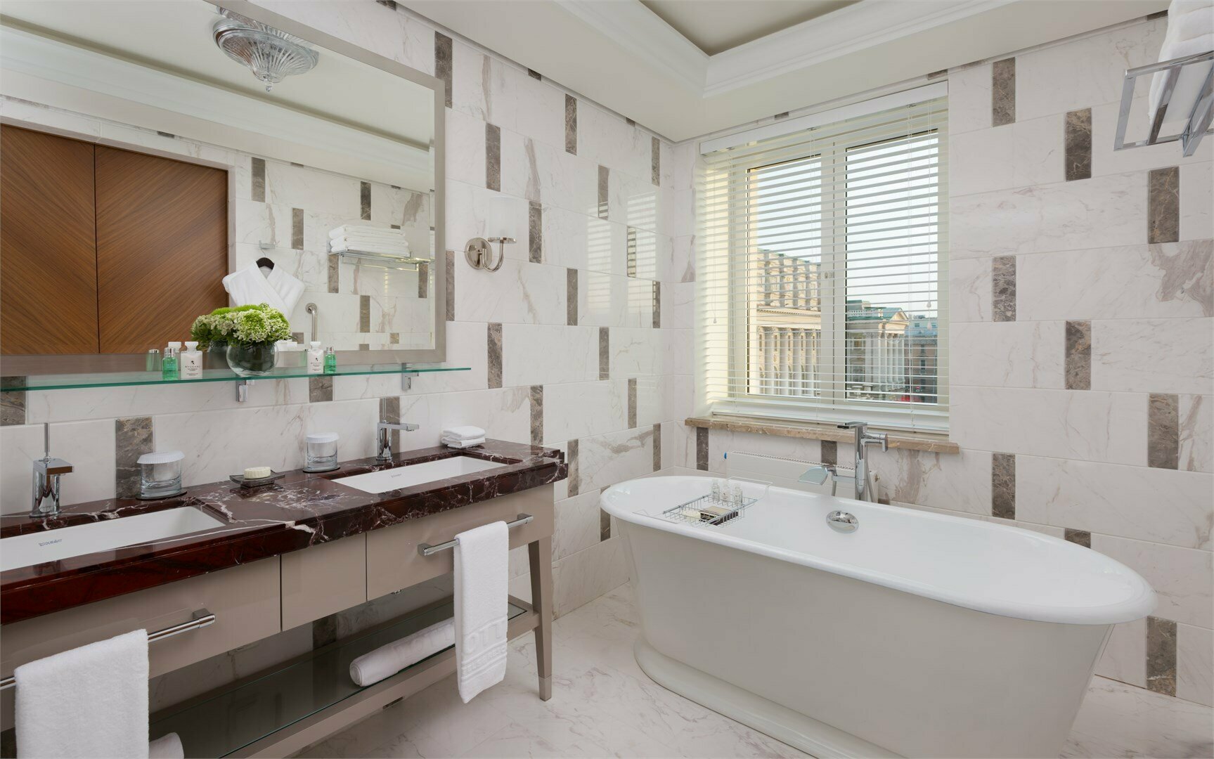 Люкс Премьер