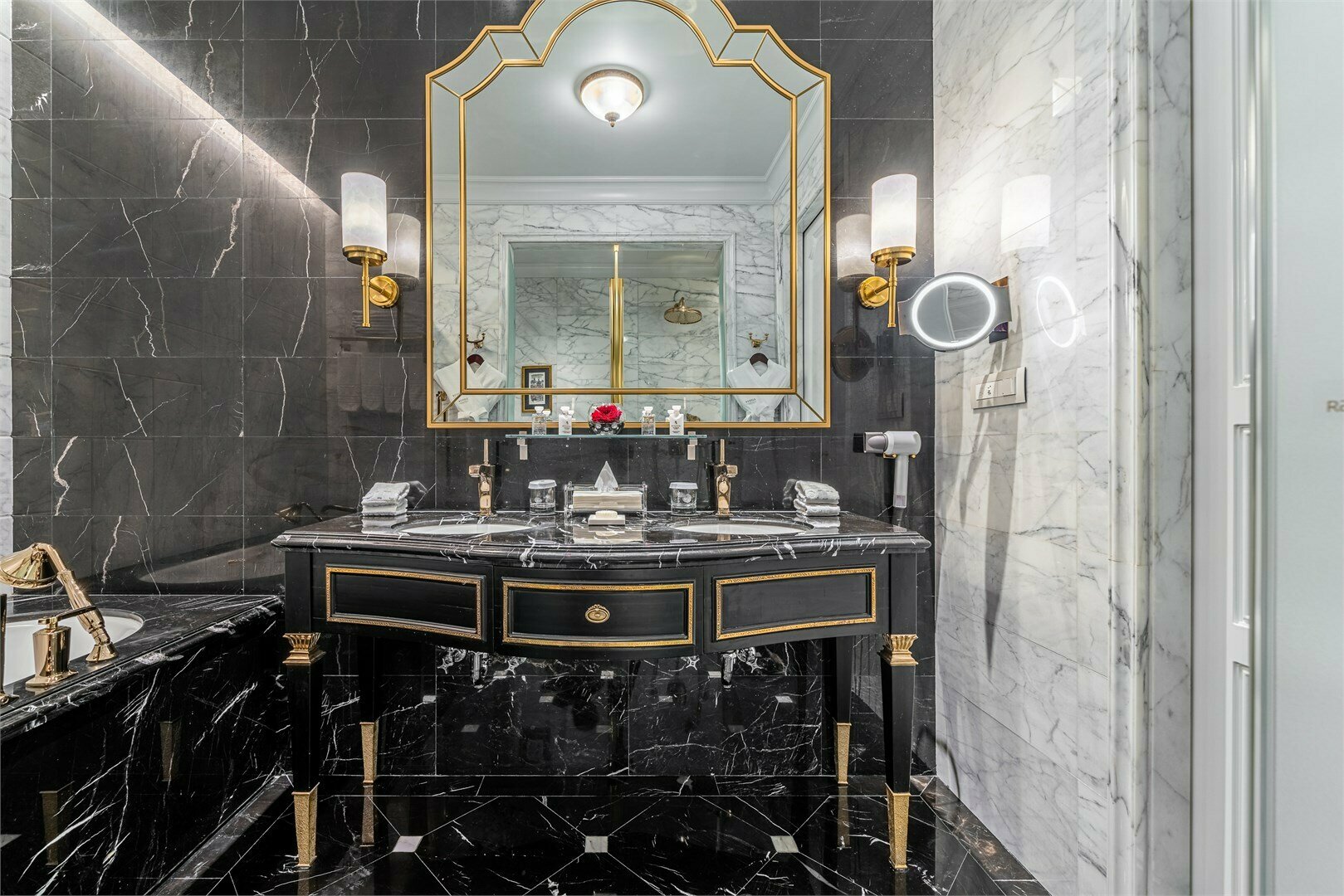 Полулюкс с видом  на Исаакиевскую площадь